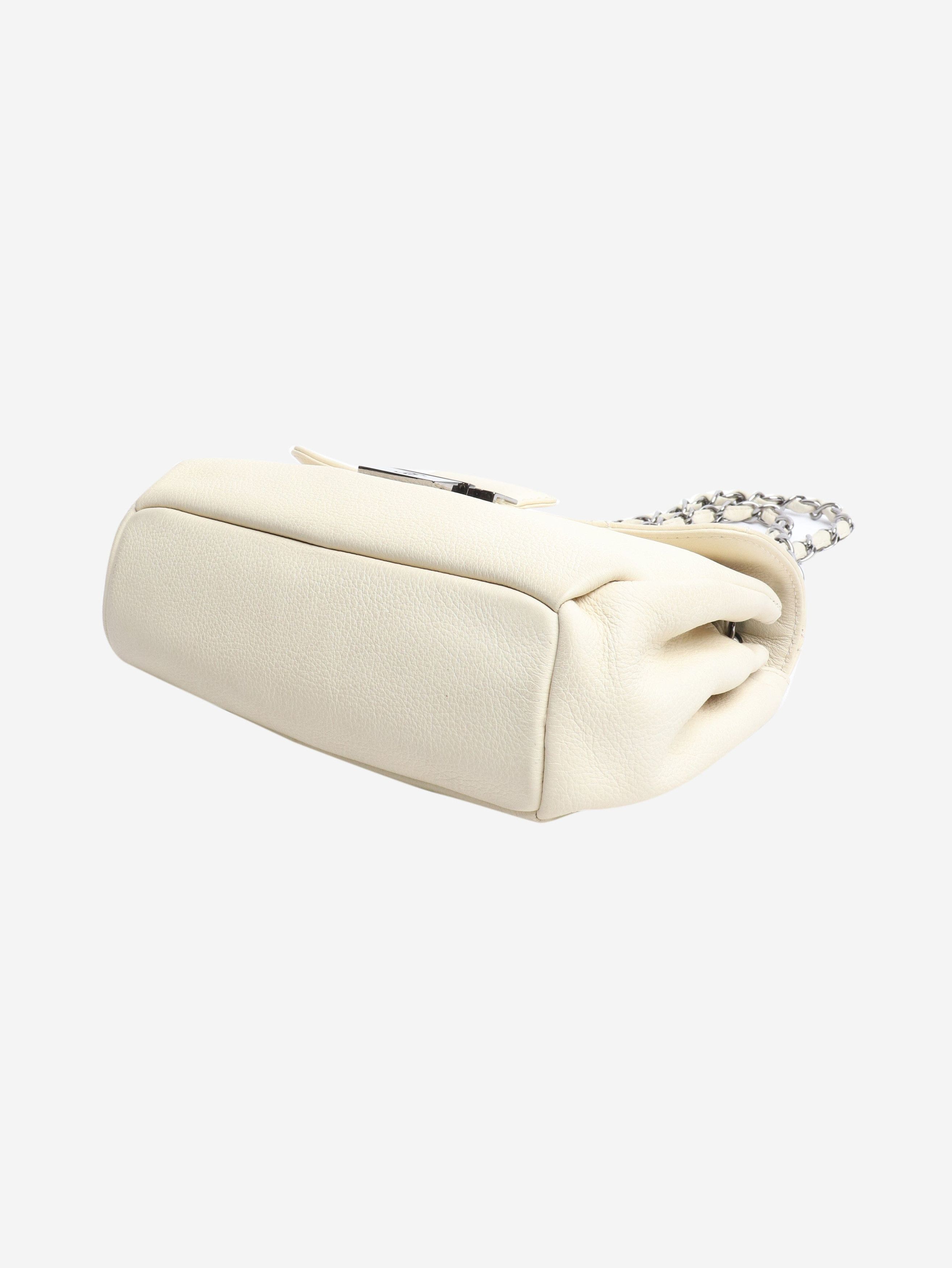 Chanel Cream 2004 dimand stitched shoulder bag Size ONE SIZE - 5 Thumbnail