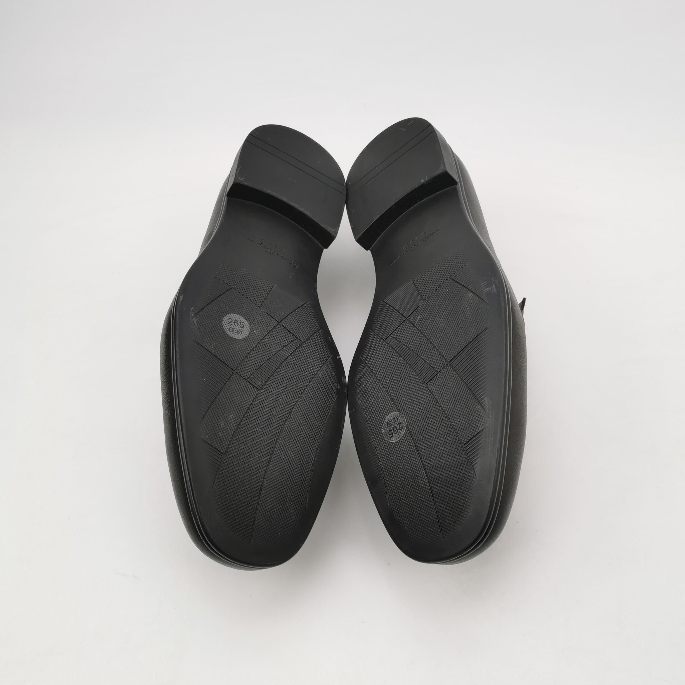 Salvatore Ferragamo Salvatore Ferragamo Gancini Pebbled Leather Loafers 9.5 Size US 9 / EU 42 - 5 Thumbnail