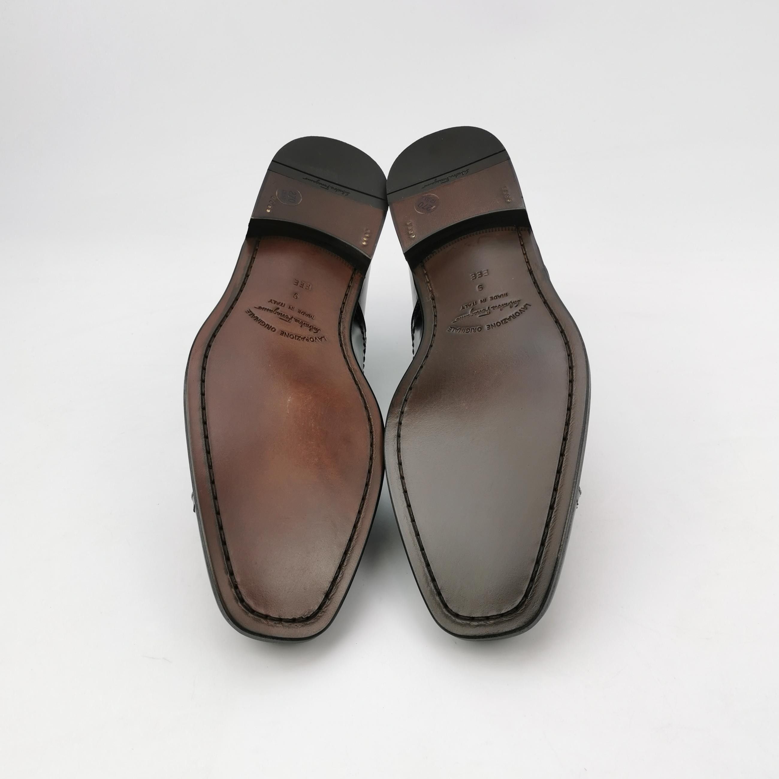 Salvatore Ferragamo Salvatore Ferragamo Cap Toe Leather Oxfords Size 9 Size US 10 / EU 43 - 5 Thumbnail