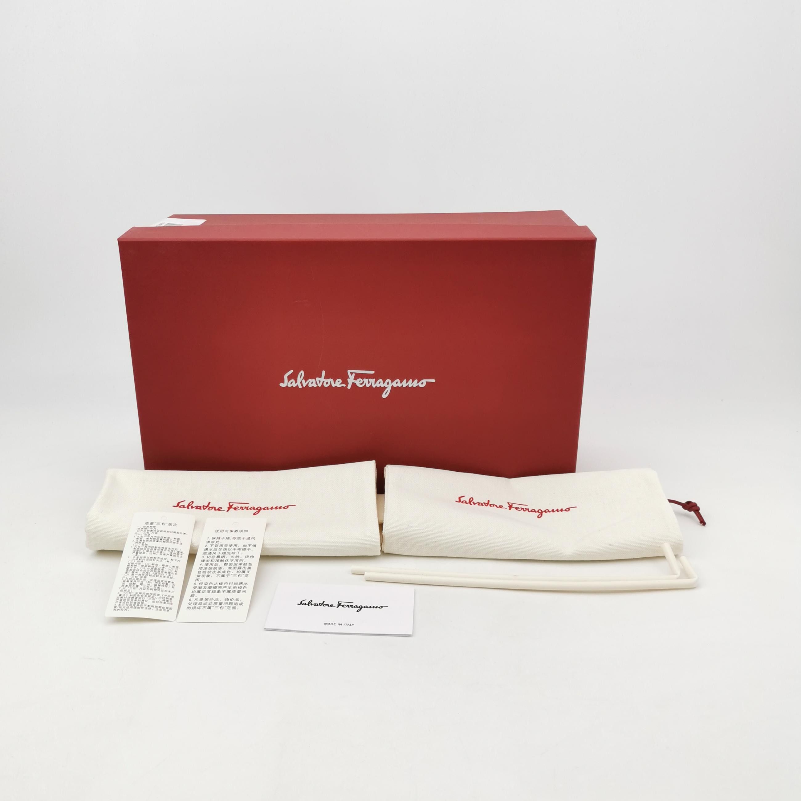 Salvatore Ferragamo Salvatore Ferragamo Gancini Leather Loafers 43 Size US 10 / EU 43 - 6 Thumbnail