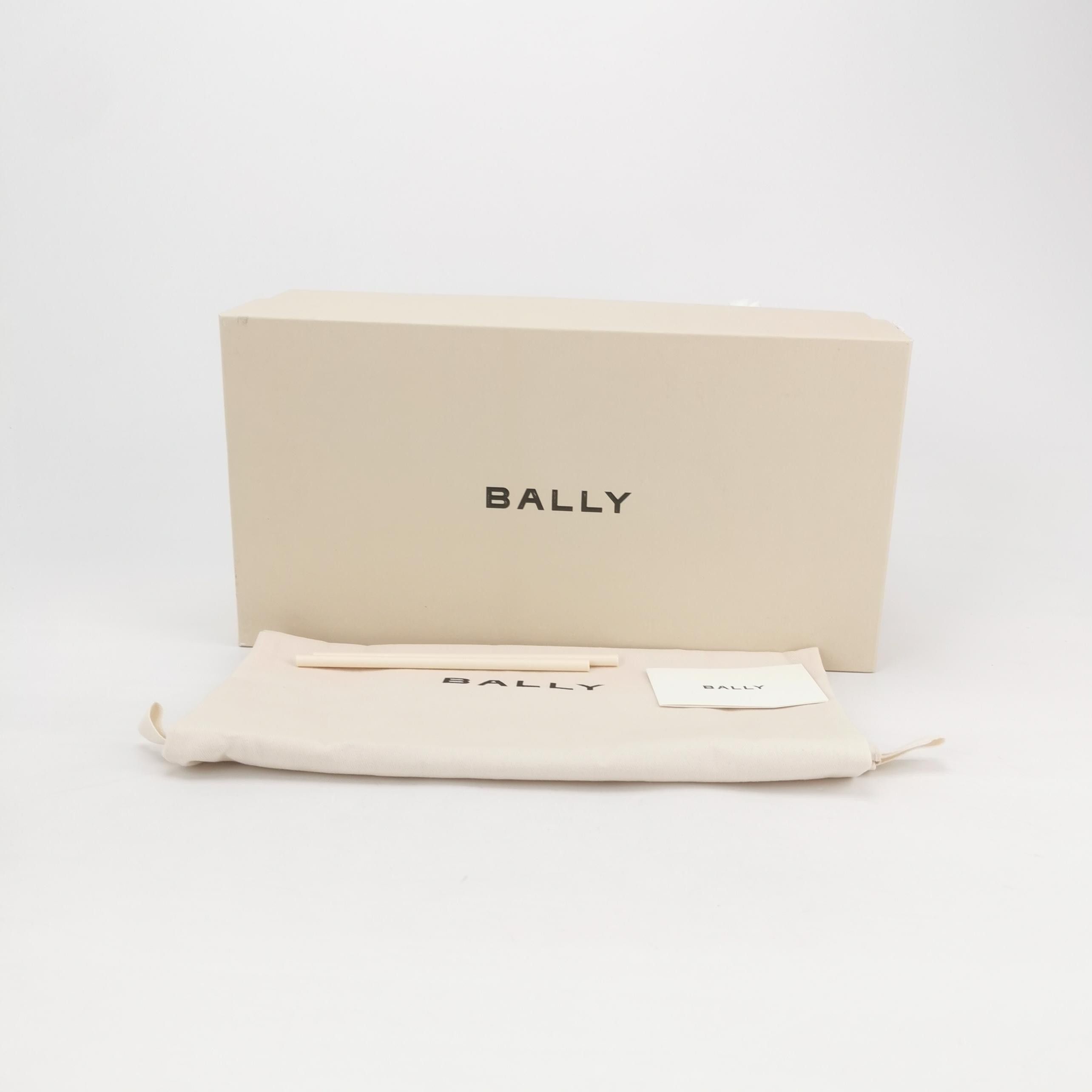 Bally Bally Striped Leather Driver Loafers Size 40.5 Size US 7 / EU 40 - 6 Thumbnail