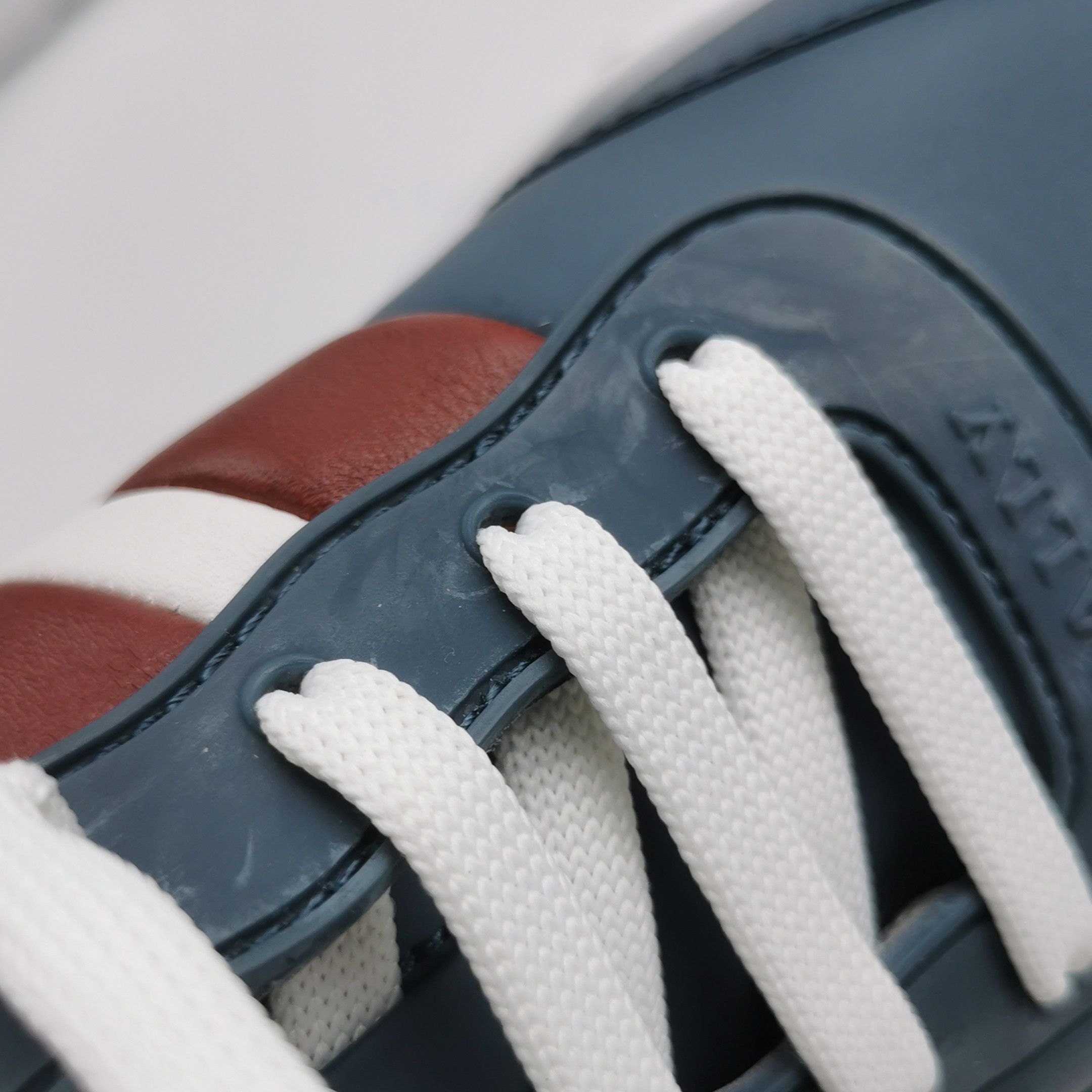 Bally Bally Striped Leather Sneakers 40 Size US 7 / EU 40 - 8 Thumbnail