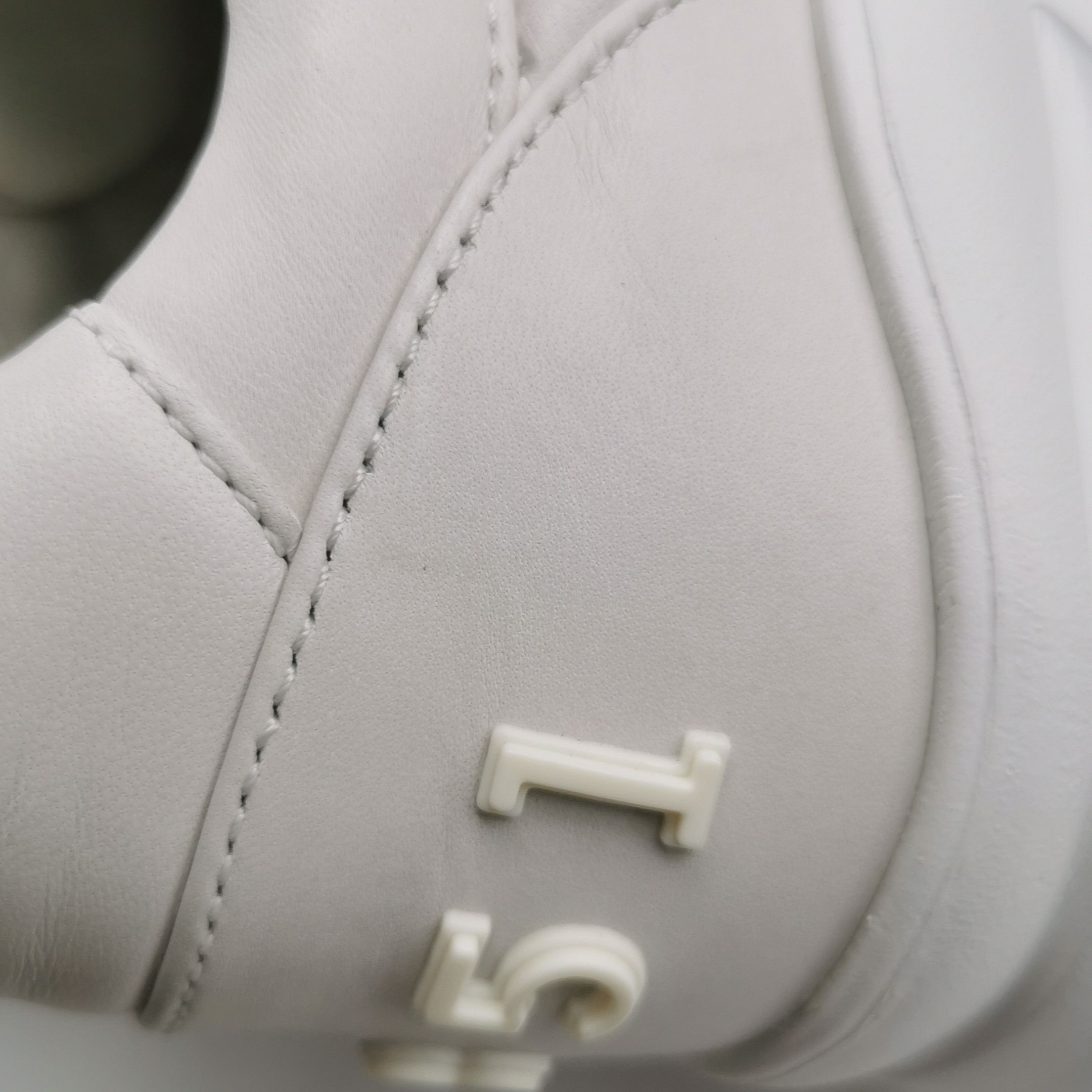 Bally Bally Logo Leather Low-Top Sneakers 40 Size US 7 / EU 40 - 8 Thumbnail