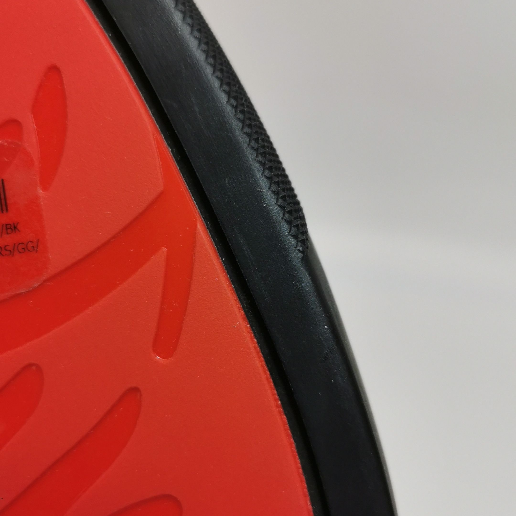 Christian Louboutin Christian Louboutin Spiked Suede Slip-On Sneakers 39.5 Size US 6 / EU 39 - 10 Thumbnail