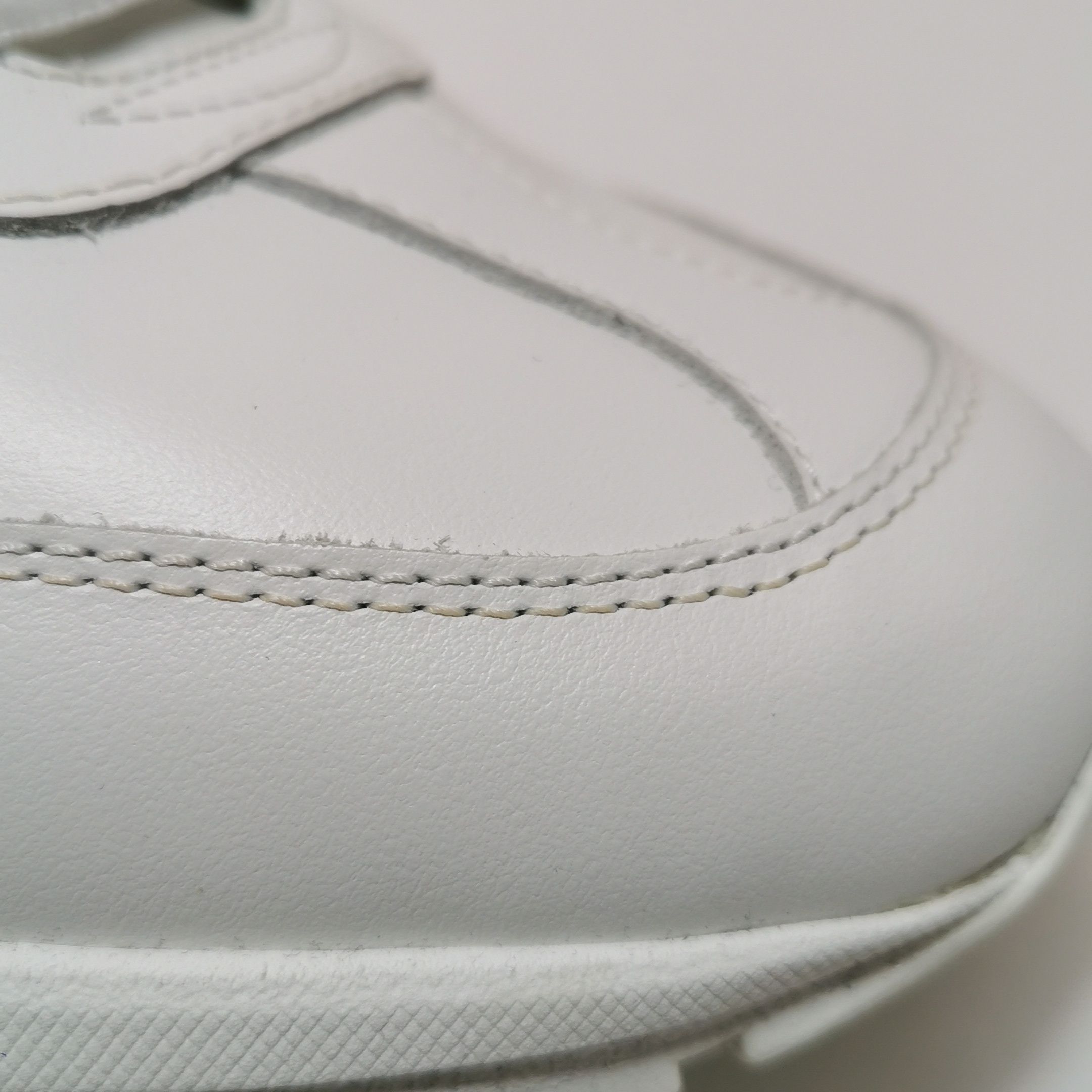 Celine Celine Logo Leather Low-Top Sneakers Size 39 Size US 6 / EU 39 - 8 Thumbnail