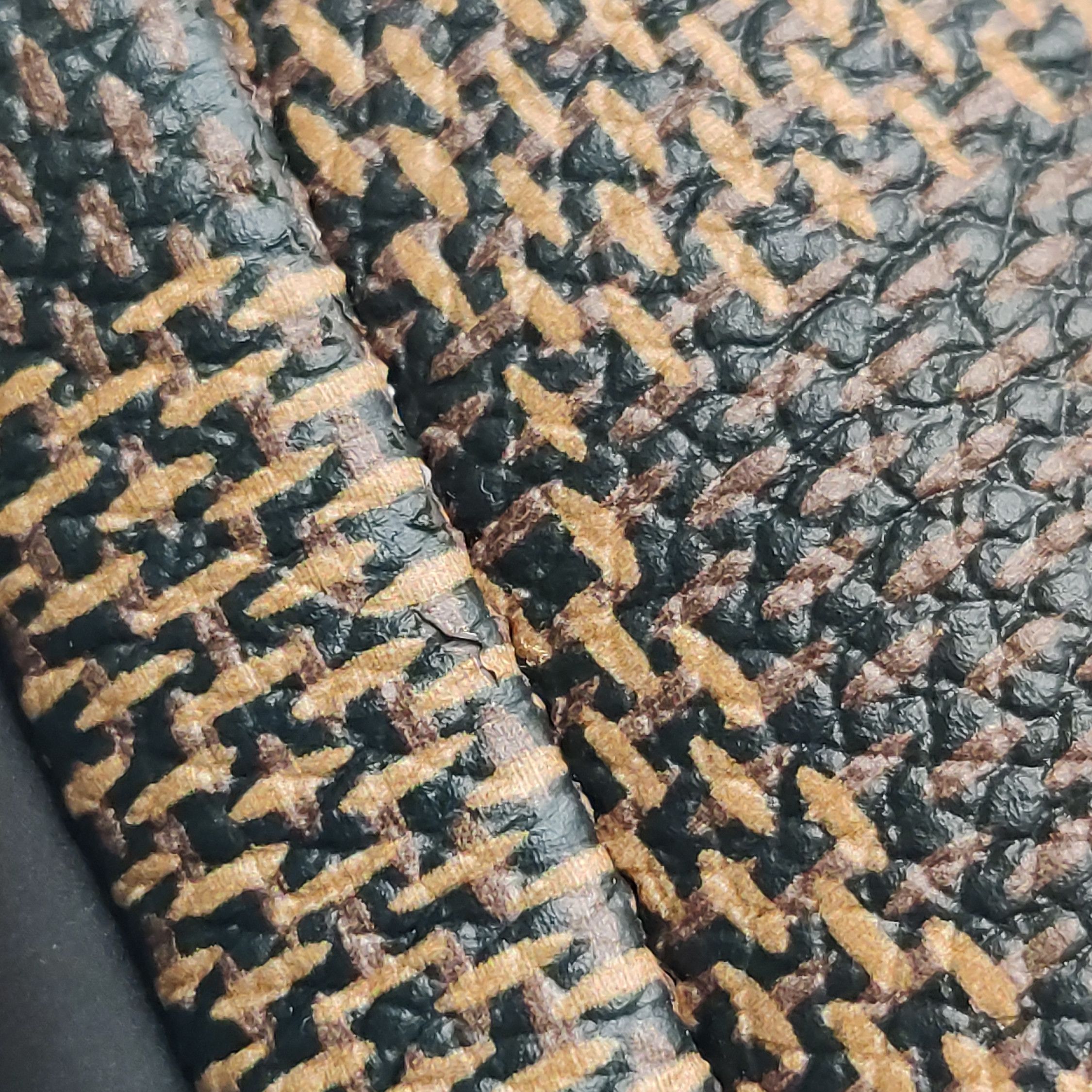 Louis Vuitton Louis Vuitton x Tyler Collab Damier Palace Slippers 8.5 Size US 8 / EU 41 - 8 Thumbnail