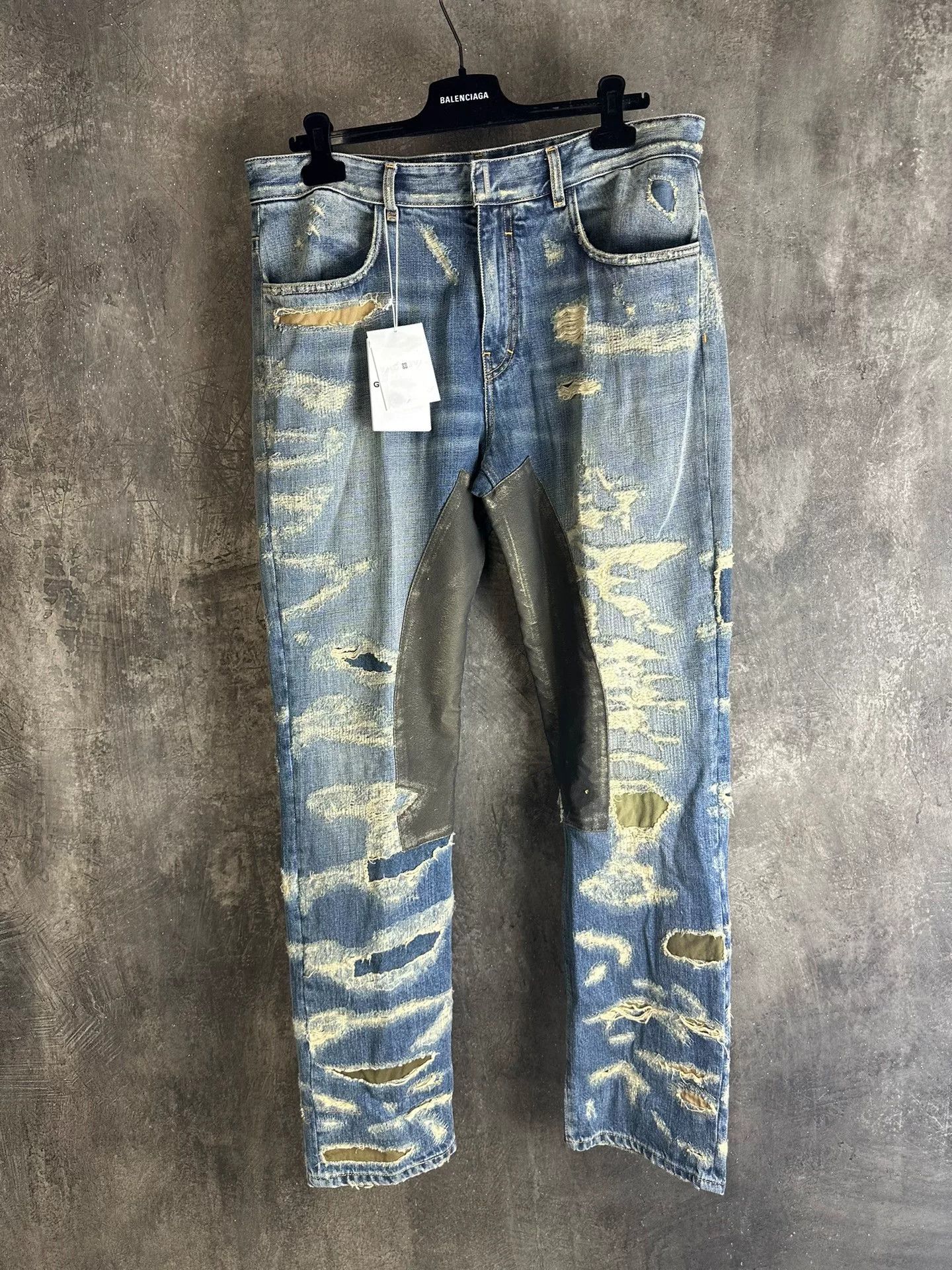Givenchy Givenchy MMW Blue Distressed Boro Denim Jeans 30 Size US 30 / EU 46 - 2 Thumbnail