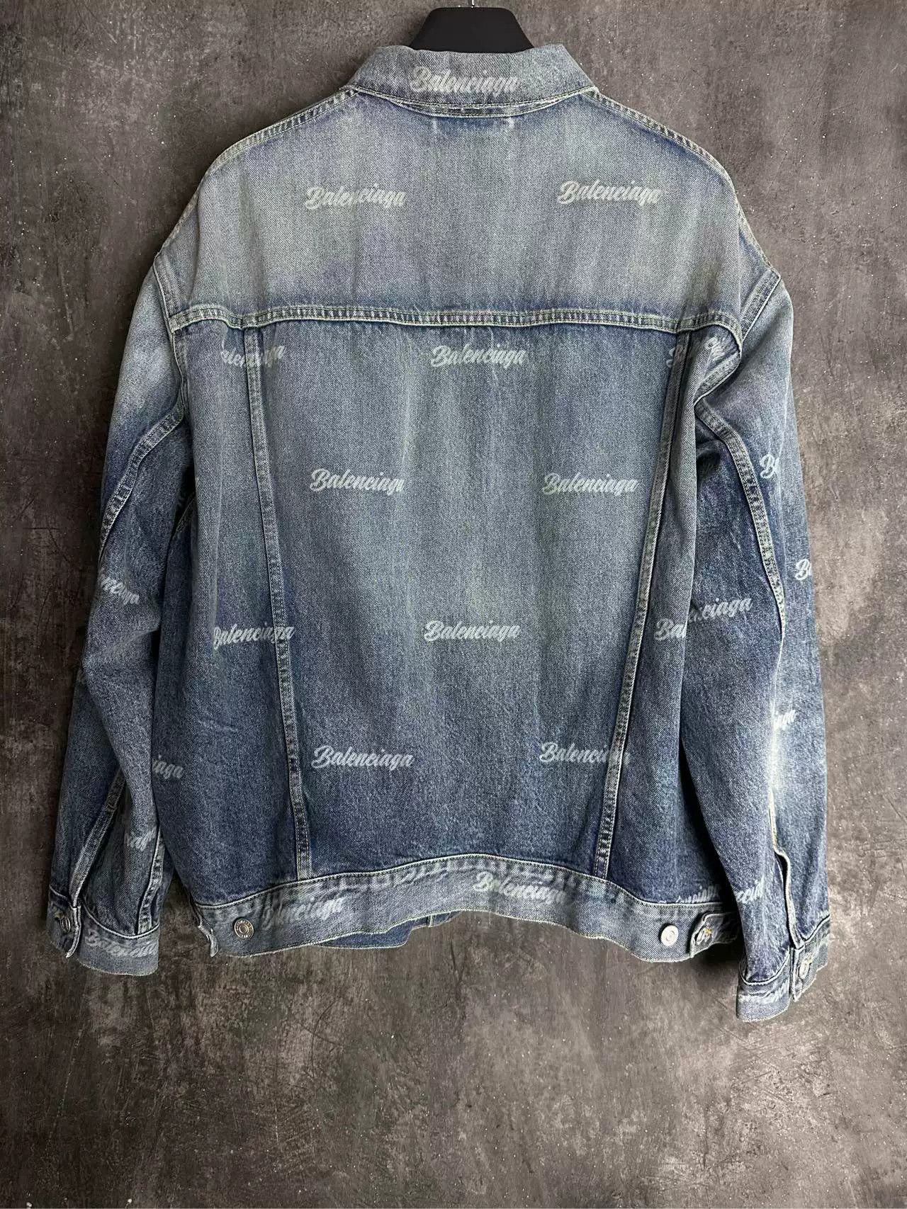 Balenciaga Balenciaga Logo Print Denim Jacket Size S Size US S / EU 44-46 / 1 - 6 Thumbnail
