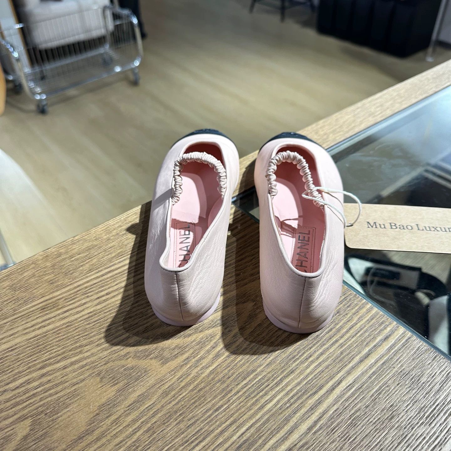 Chanel Chanel Retro Pink Lowtop Sneakers us_6 Women Size US 6 / IT 36 - 9 Thumbnail