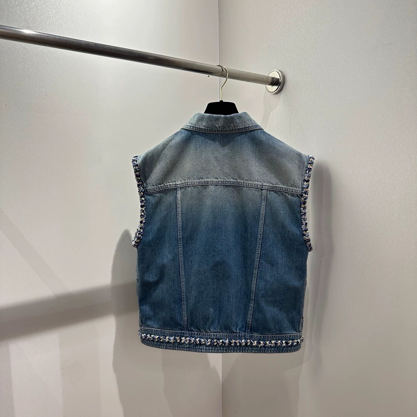 Chanel Chanel Denim T-Shirt it_38 Women Size XS / US 0-2 / IT 36-38 - 2 Thumbnail
