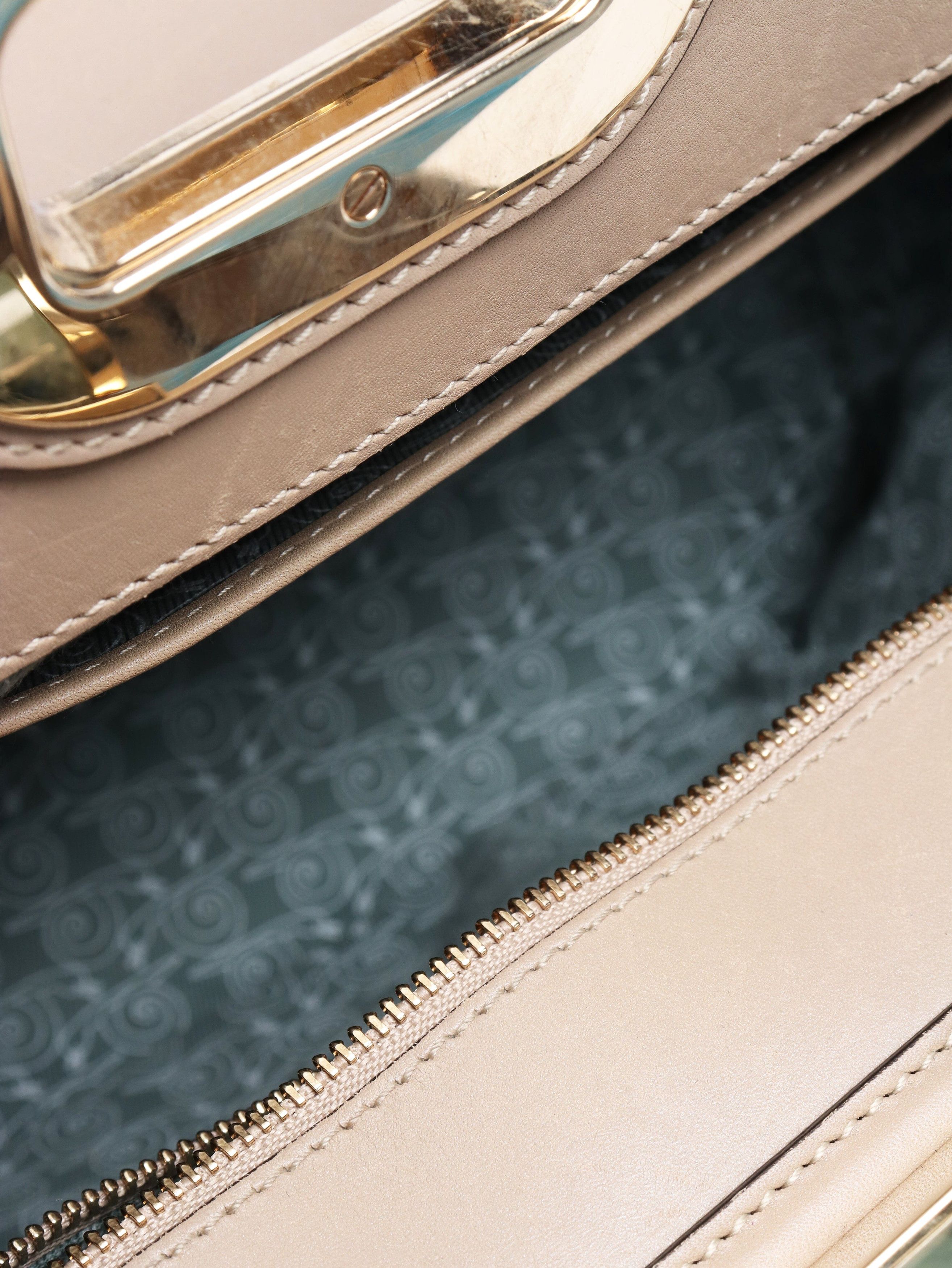 Bvlgari Neutral leather shoulder bag Size ONE SIZE - 8 Thumbnail