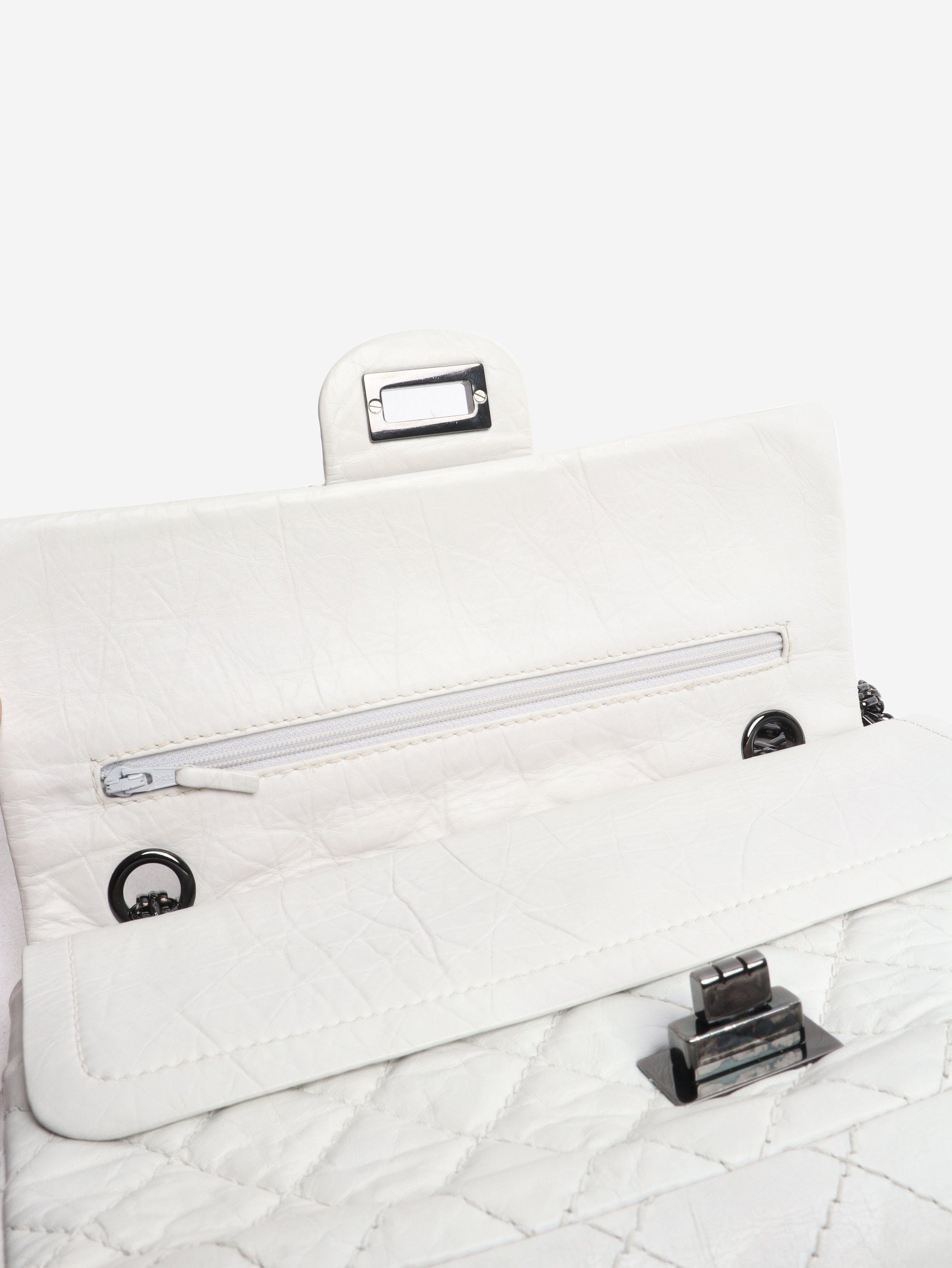 Chanel White 2008 2.55 crinkled lambskin shoulder bag Size ONE SIZE - 6 Thumbnail
