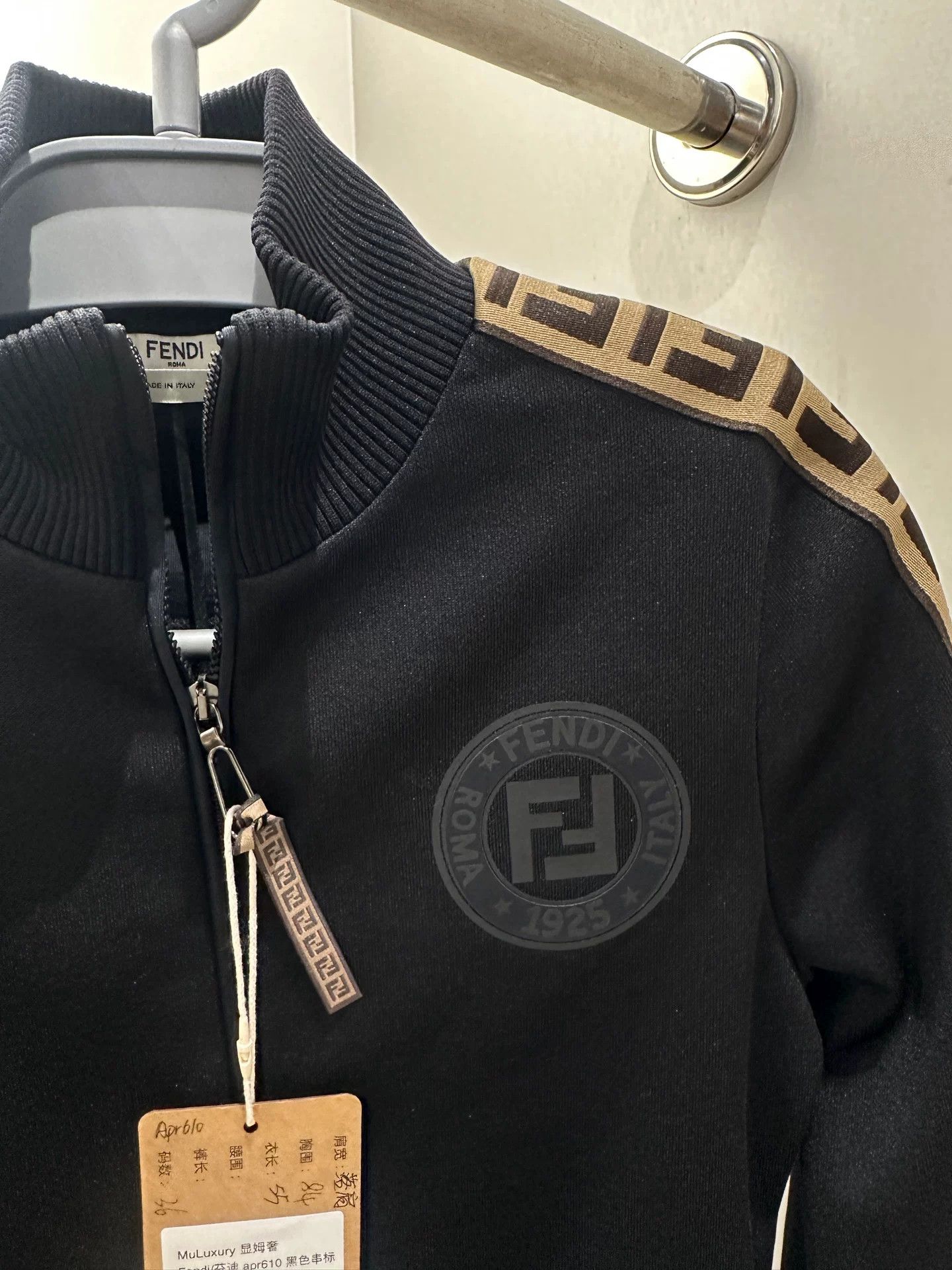 Fendi Fendi Black T-Shirt it_36 Women Size XS / US 0-2 / IT 36-38 - 4 Thumbnail