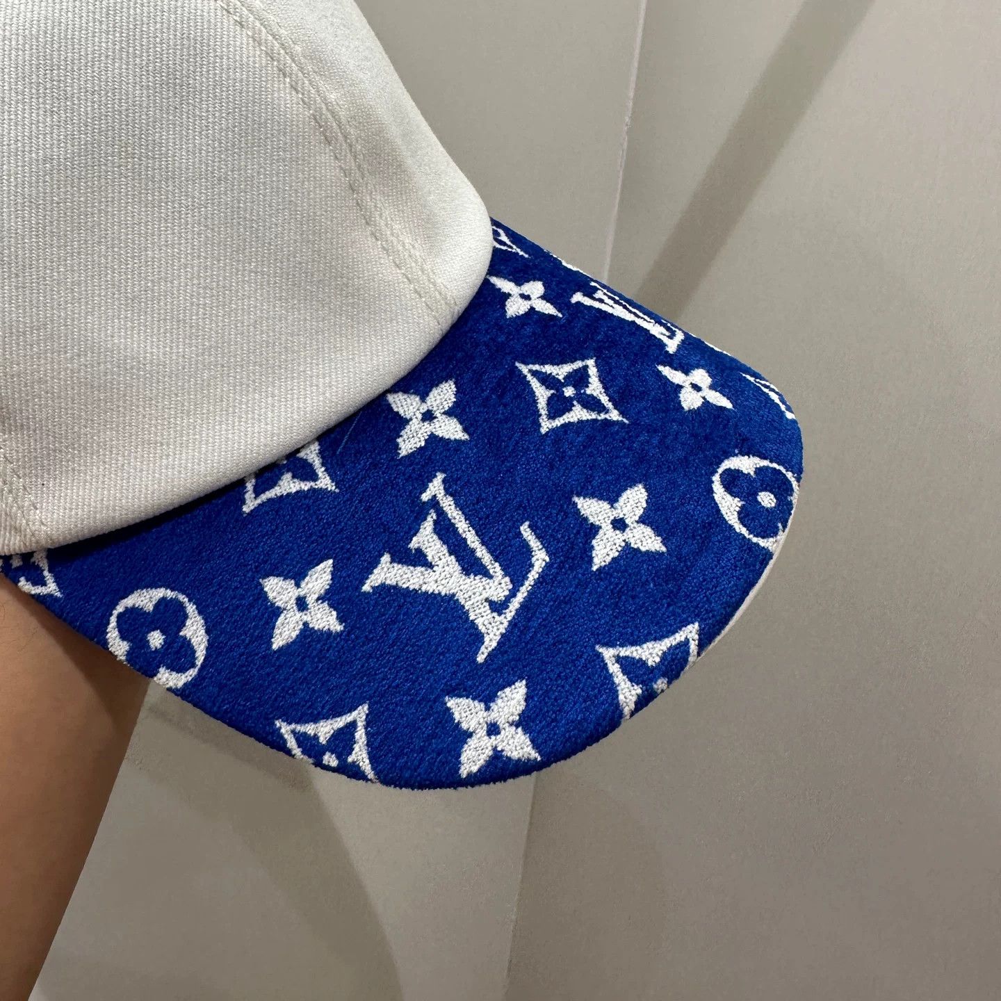 Louis Vuitton Louis Vuitton Hat one size Men Size ONE SIZE - 3 Thumbnail