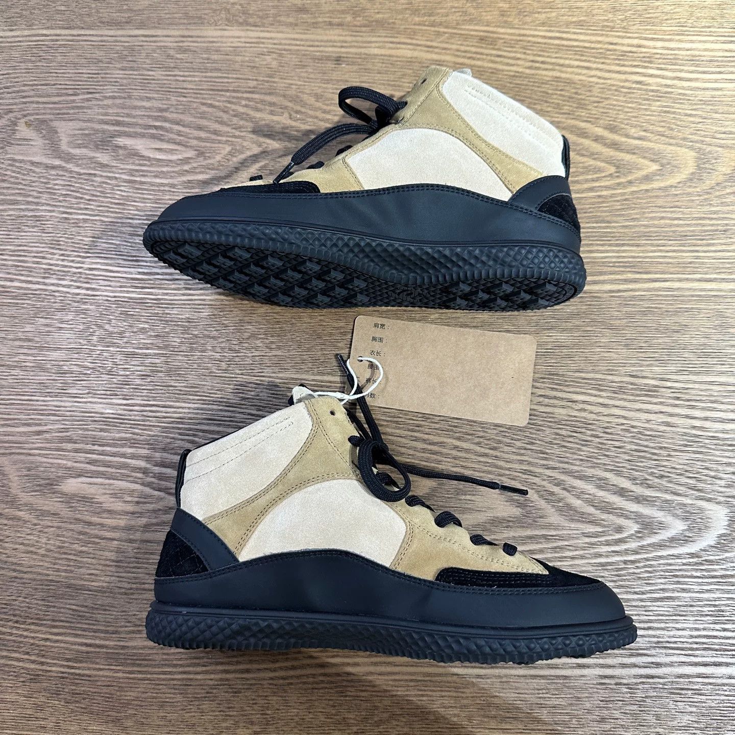 Chanel Chanel Retro Multi Lowtop Sneakers 5 Men Size US 5 / EU 37 - 4 Thumbnail