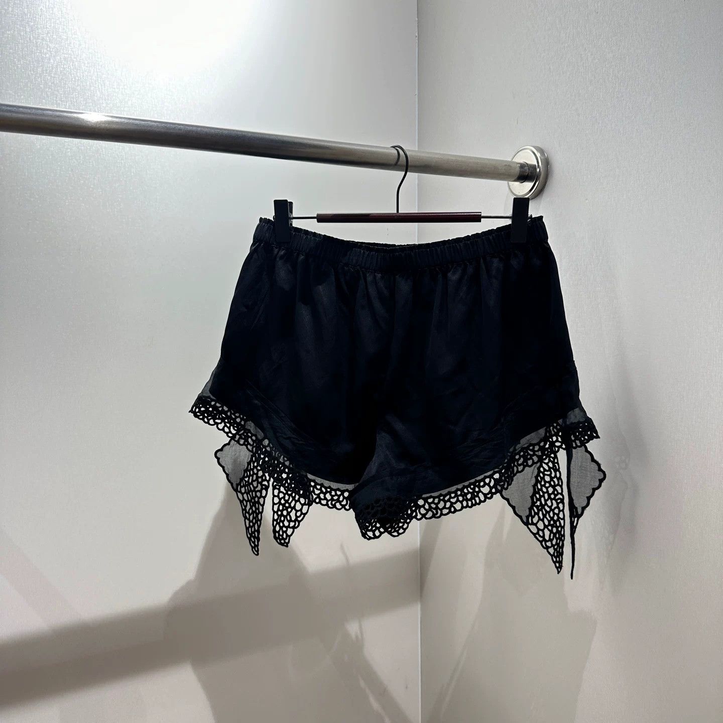 Isabel Marant Isabel Marant Silk Shorts 36 Men Size US 36 / EU 52 - 2 Thumbnail