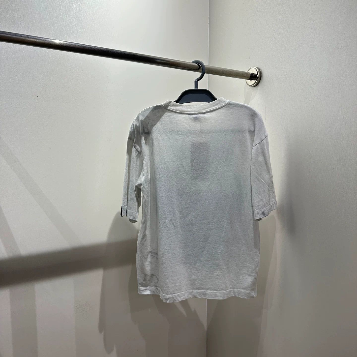Louis Vuitton Louis Vuitton T-Shirt XXS Women Size XXS / US 00 / IT 34 - 2 Thumbnail