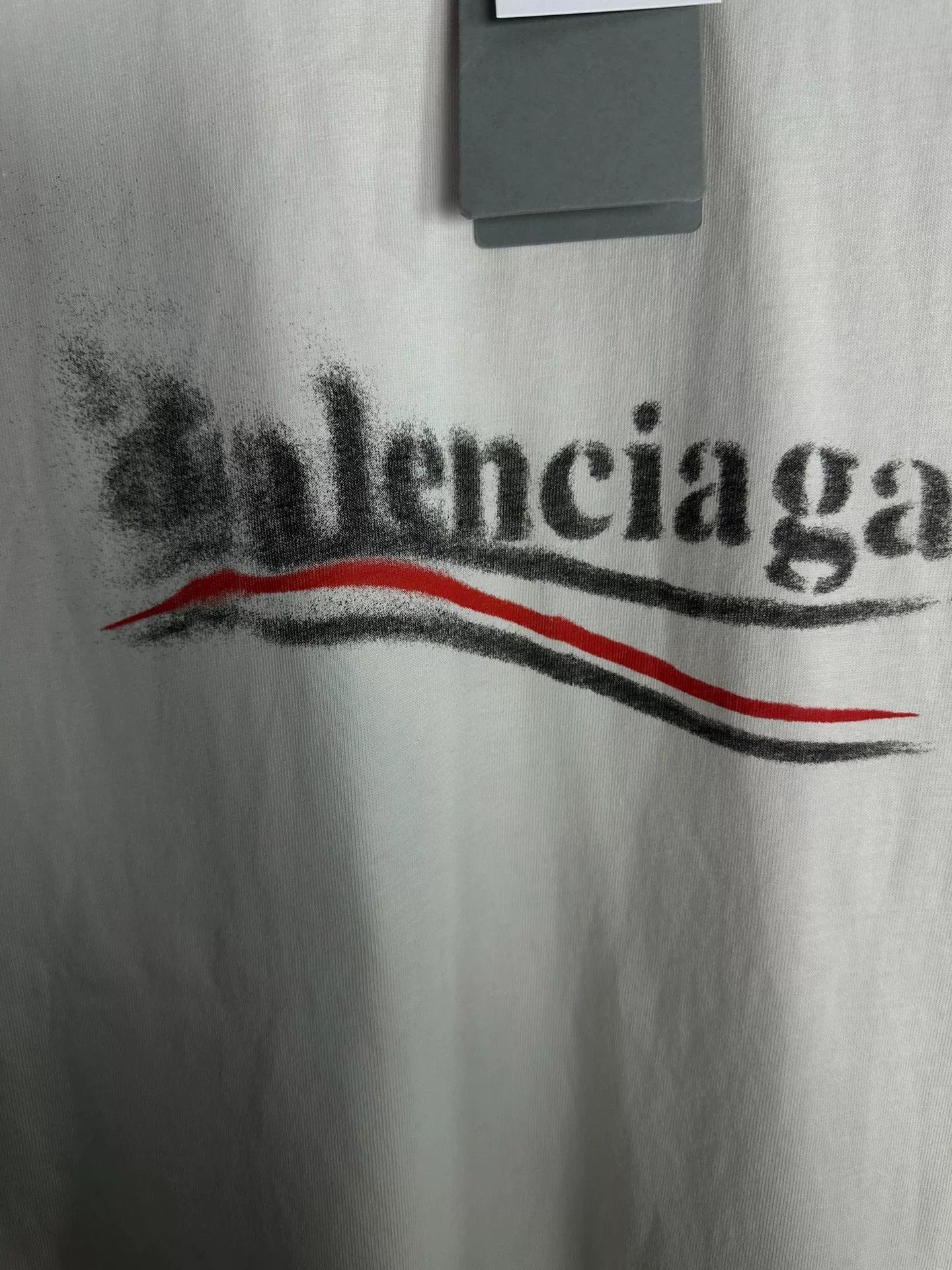 Balenciaga Balenciaga Blurred Wave Logo T-Shirt Size L Size US L / EU 52-54 / 3 - 3 Thumbnail