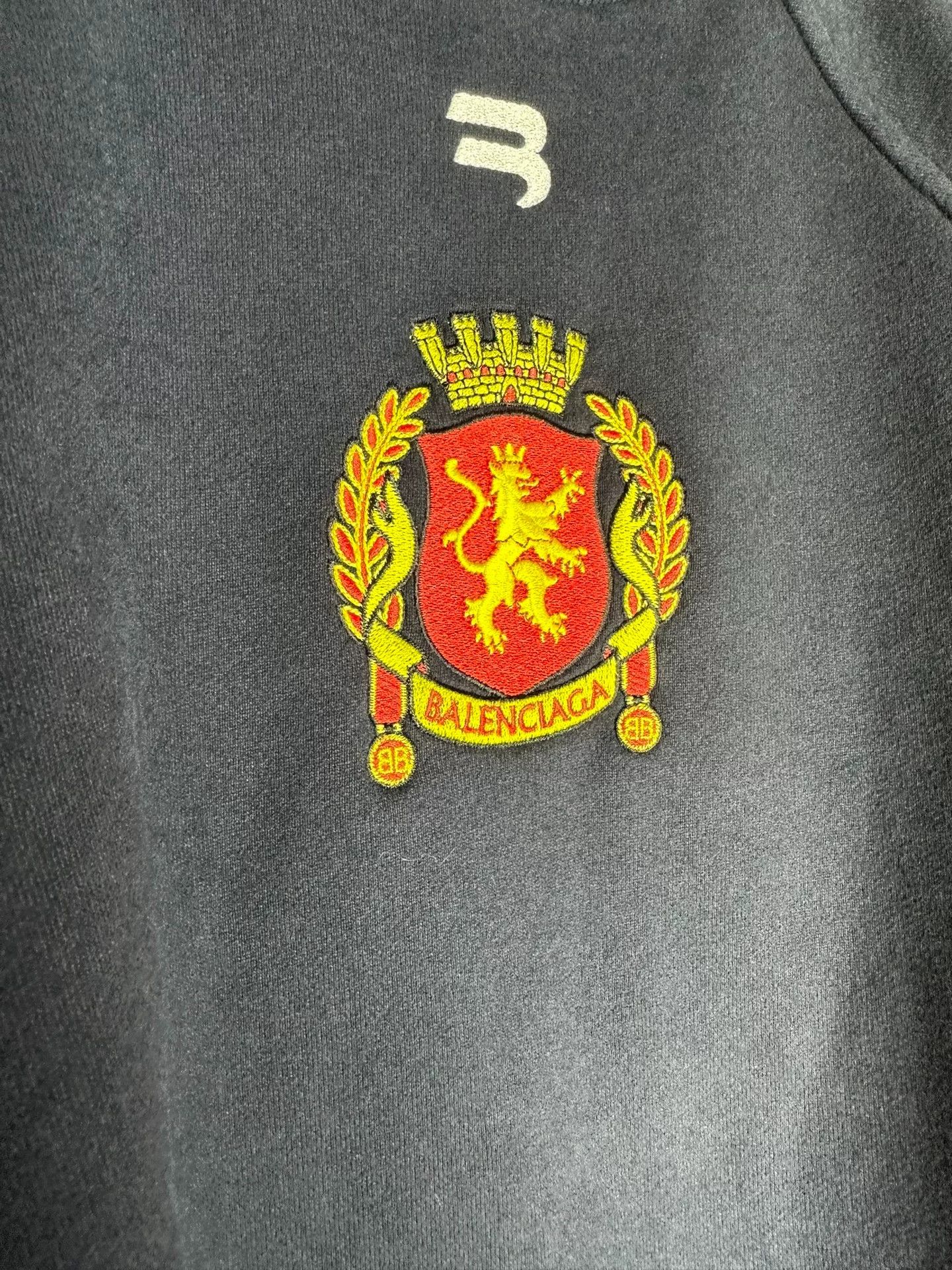 Balenciaga Balenciaga Sporty B Crest Paneled Sweatshirt Size S Size US S / EU 44-46 / 1 - 3 Thumbnail