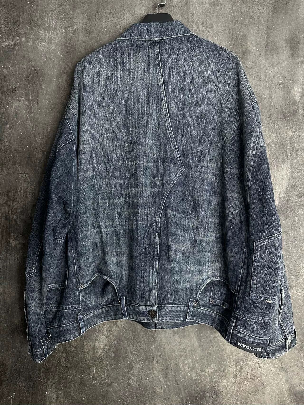 Balenciaga Balenciaga Washed Denim Jacket Size M Size US M / EU 48-50 / 2 - 3 Thumbnail