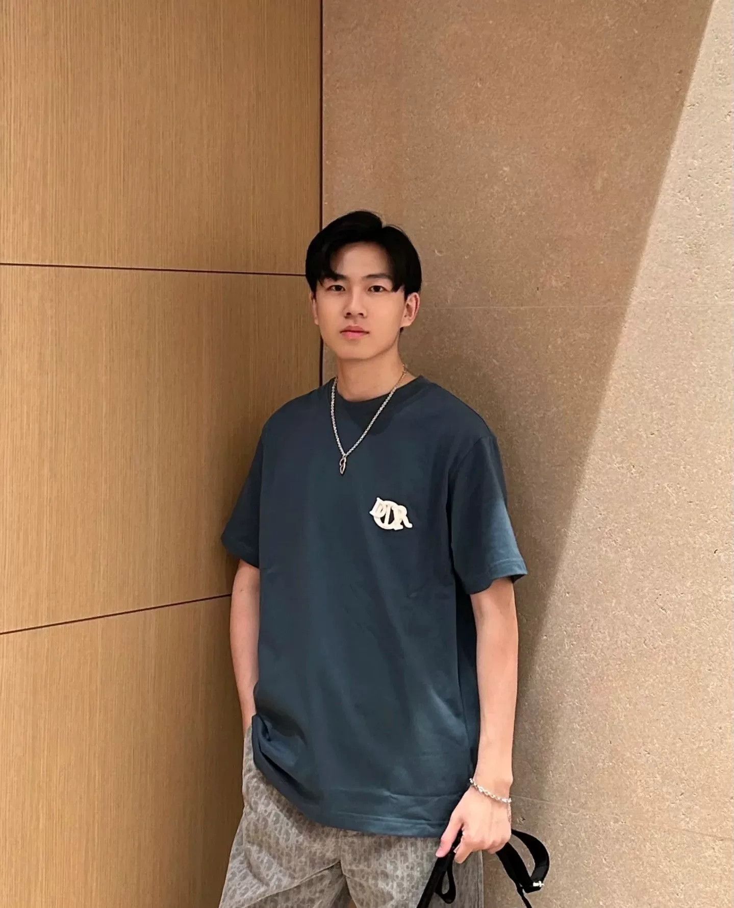 Dior Dior Logo Patch Navy T-Shirt Size S Size US S / EU 44-46 / 1 - 7 Thumbnail