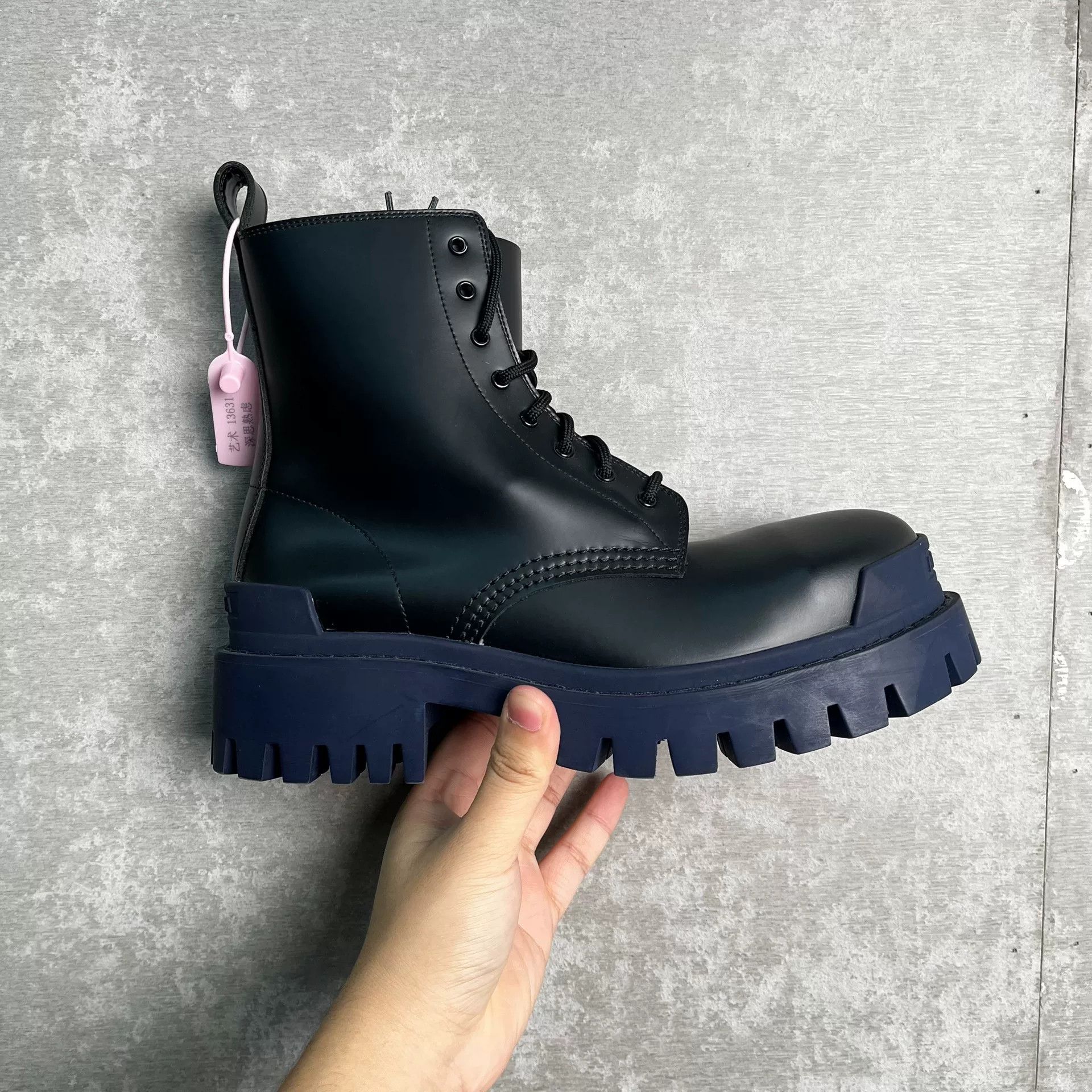 Balenciaga Balenciaga Strike Chunky Boots 38.5 Size US 6 / EU 39 - 2 Thumbnail