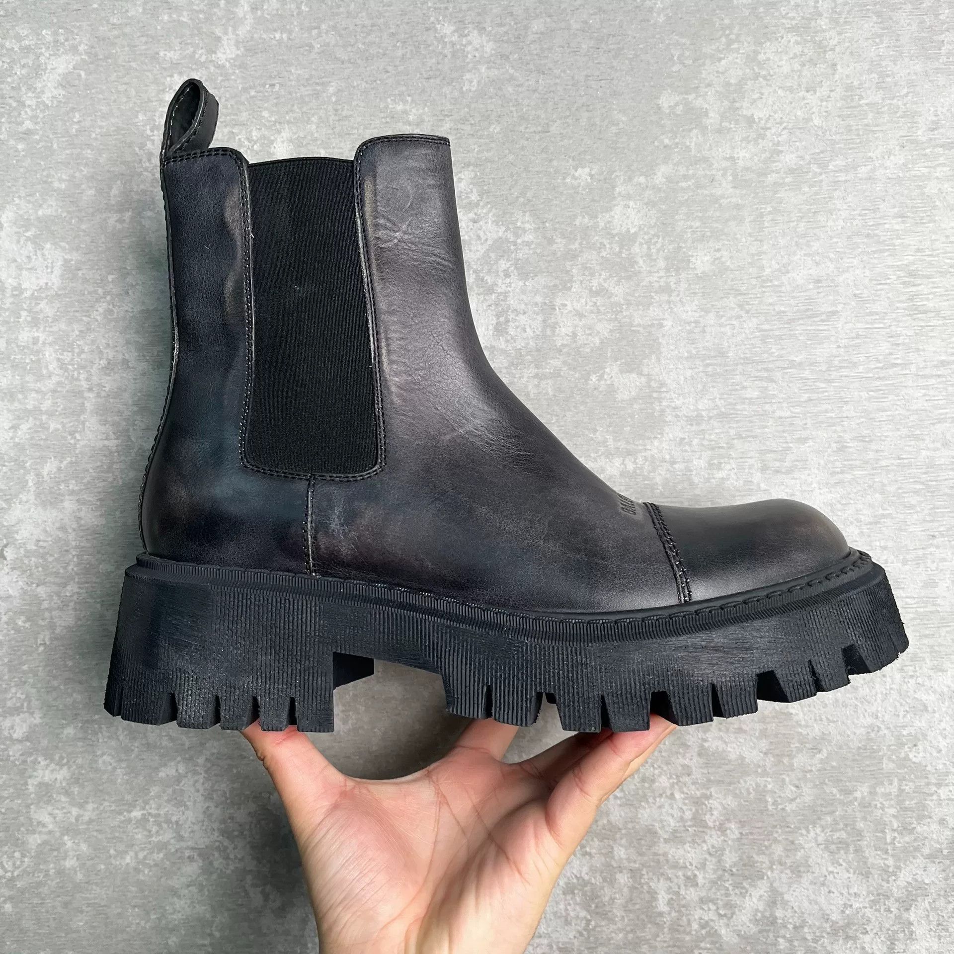 Balenciaga Balenciaga Black Leather Tractor Boots Size 43 Size US 10 / EU 43 - 2 Thumbnail