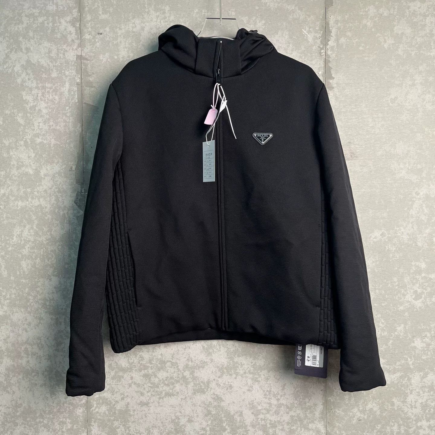 Prada Prada Triangle Logo Hooded Padded Jacket Size 52 Size US L / EU 52-54 / 3 - 2 Thumbnail