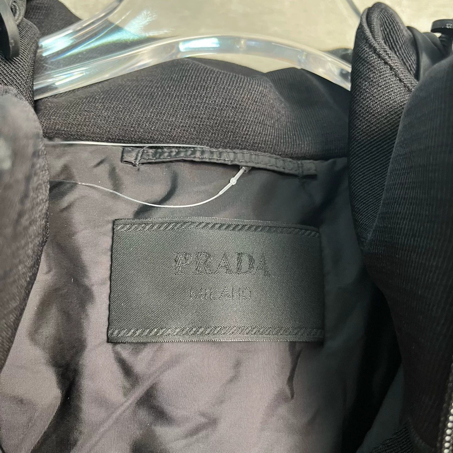 Prada Prada Triangle Logo Hooded Padded Jacket Size 52 Size US L / EU 52-54 / 3 - 3 Thumbnail