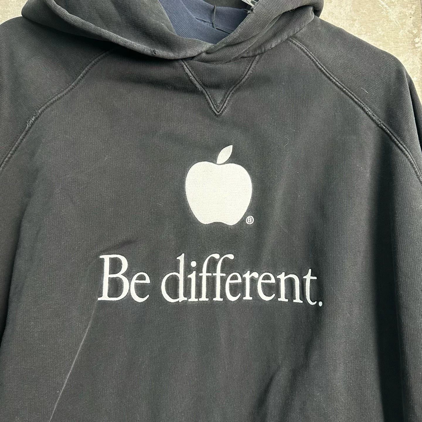 Balenciaga Balenciaga Be Different Apple Double Hoodie Size 2 Size US M / EU 48-50 / 2 - 4 Thumbnail