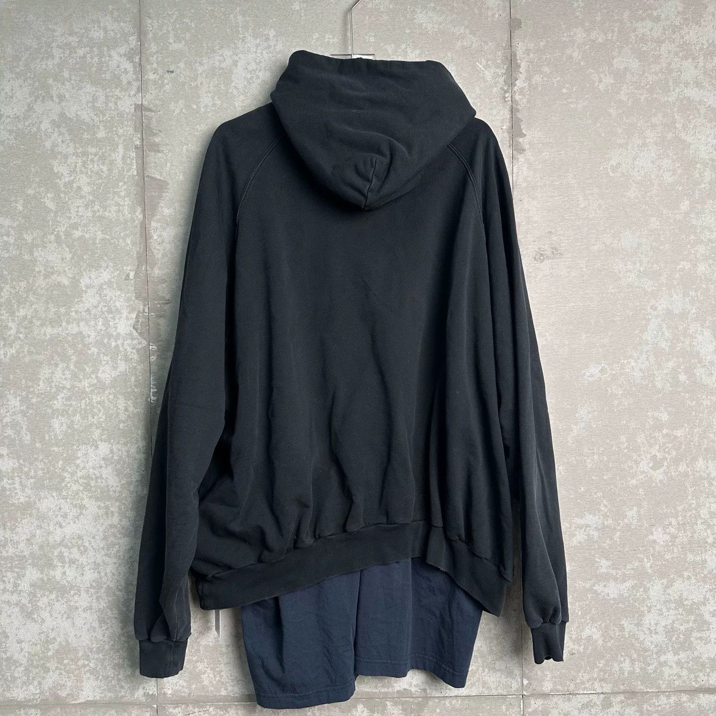 Balenciaga Balenciaga Be Different Apple Double Hoodie Size 2 Size US M / EU 48-50 / 2 - 5 Thumbnail