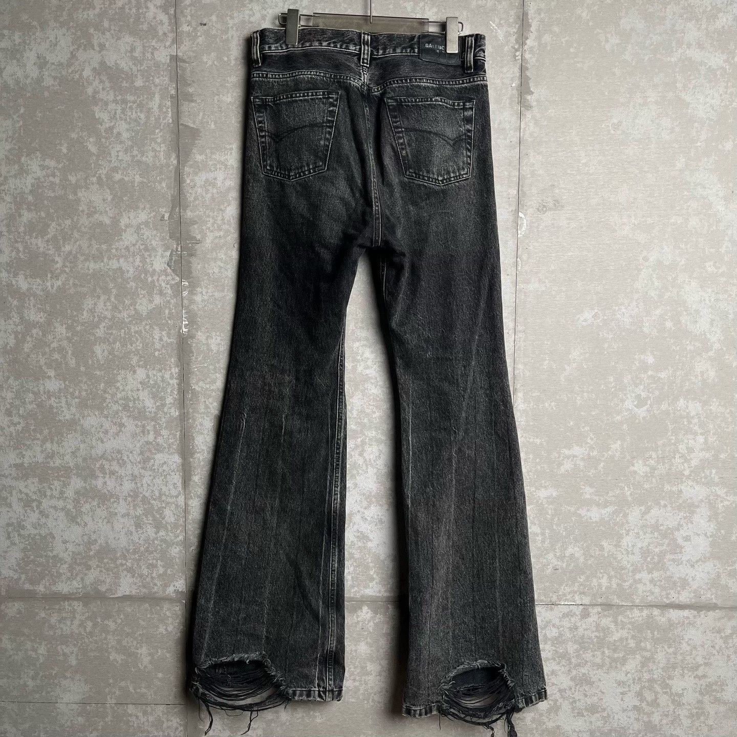Balenciaga Balenciaga Washed Distressed Denim XS Size US 28 / EU 44 - 5 Thumbnail