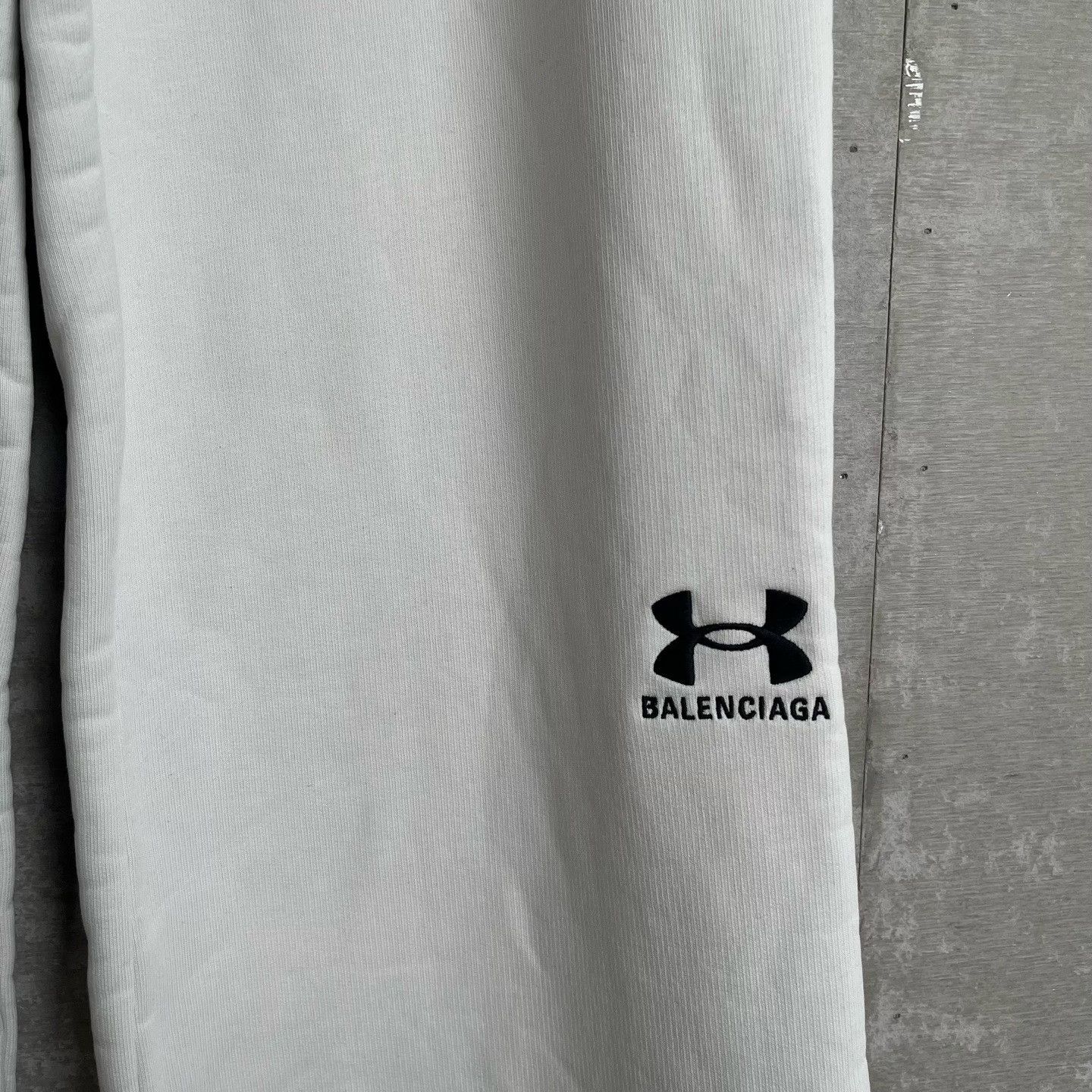 Balenciaga Balenciaga x Under Armour Logo Sweatpants XS Size US 28 / EU 44 - 3 Thumbnail