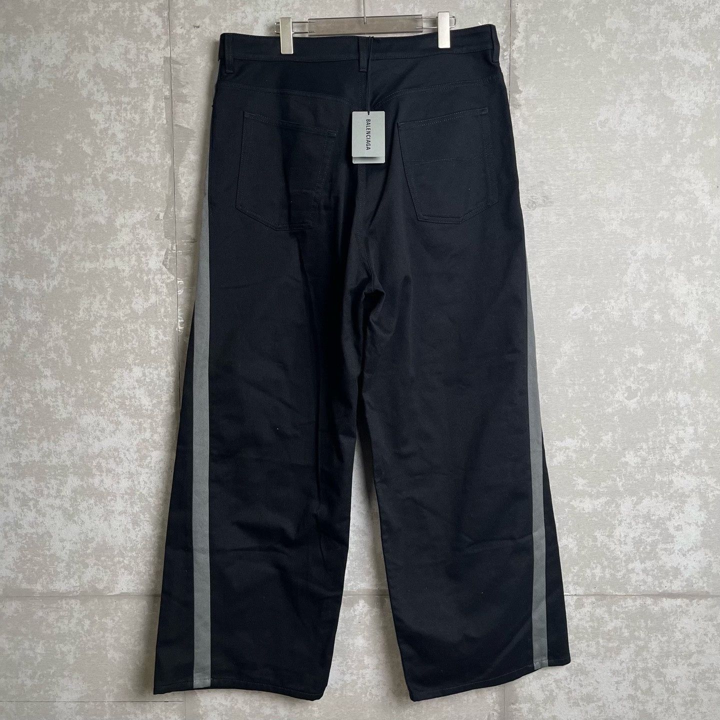 Balenciaga Balenciaga x Under Armour Side Stripe Pants Size M Size US 32 / EU 48 - 5 Thumbnail