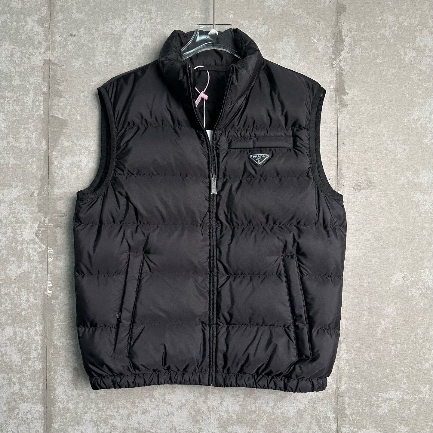 Prada Prada Black Down Vest EU 48 Size US M / EU 48-50 / 2 - 2 Thumbnail