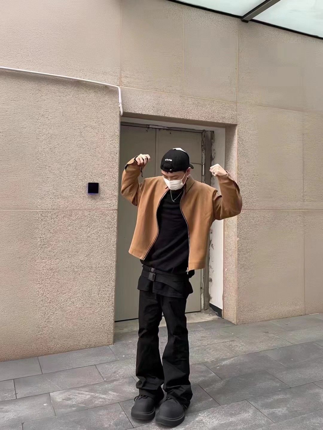 Balenciaga Balenciaga Black Flared Trousers XS Size US 28 / EU 44 - 6 Thumbnail