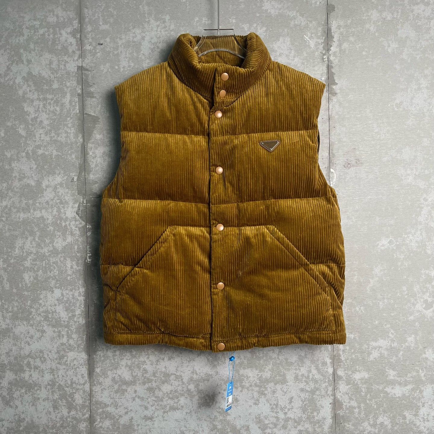 Prada Prada Corduroy Puffer Vest Size S Size US S / EU 44-46 / 1 - 2 Thumbnail