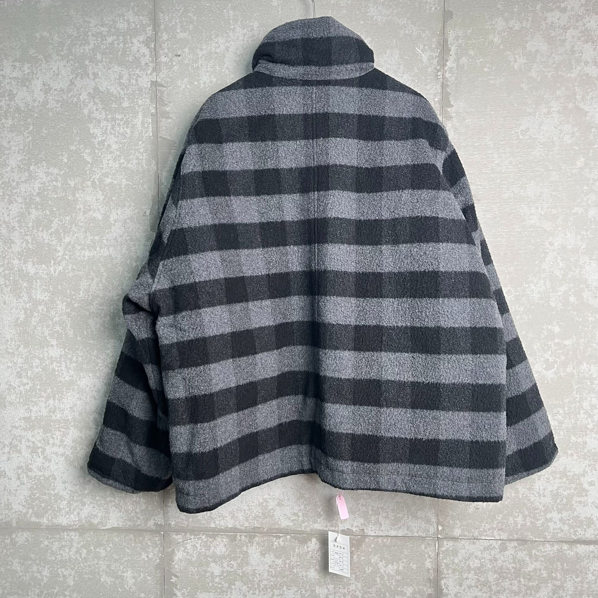 Balenciaga Balenciaga Reversible Check Jacket 44 Size US S / EU 44-46 / 1 - 5 Thumbnail