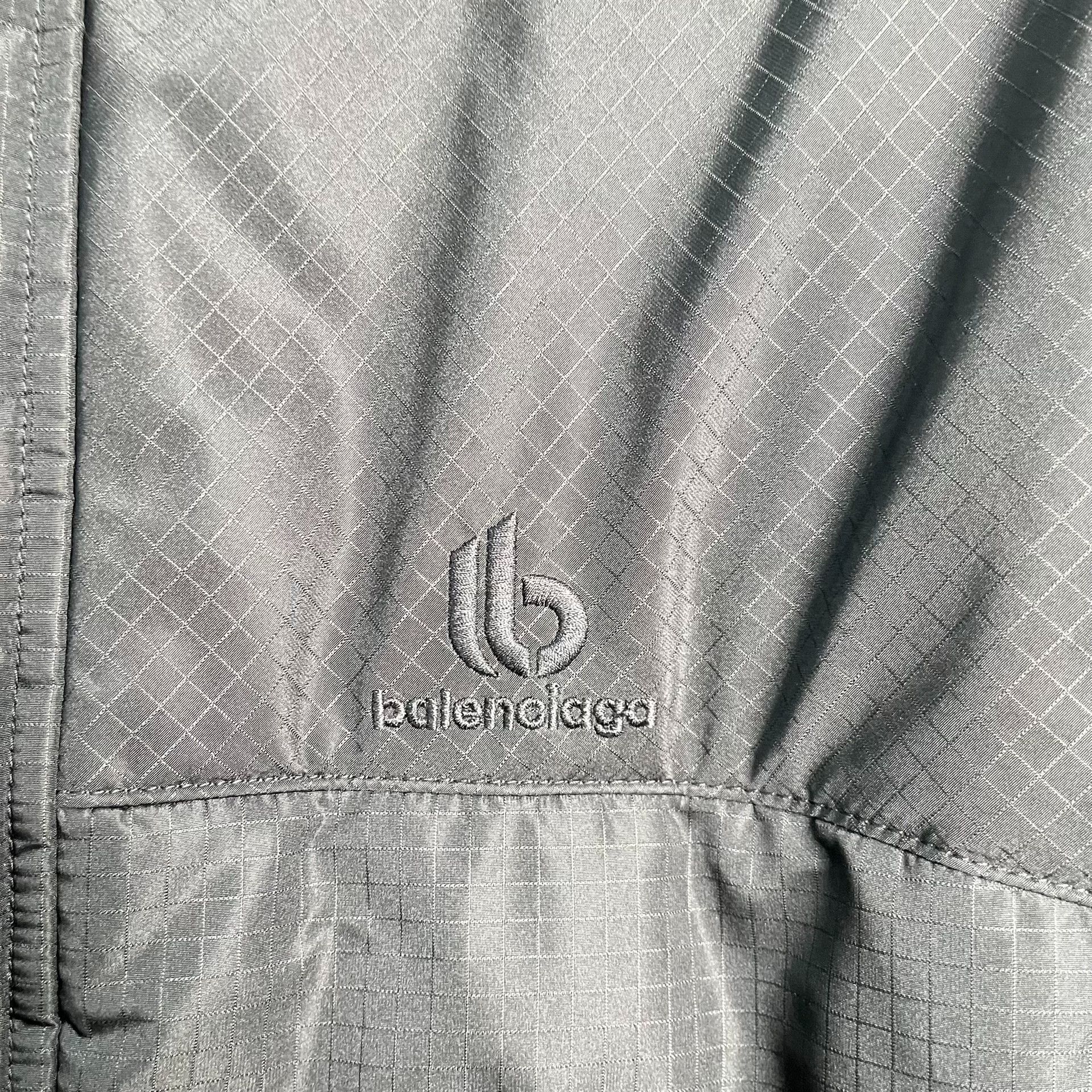 Balenciaga Balenciaga Reversible Check Jacket 44 Size US S / EU 44-46 / 1 - 3 Thumbnail