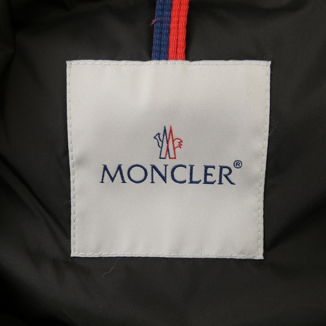 Moncler Moncler Moncler LEERSIE Fox Down Coat Fur Outerwear LEERSIE DUTY FREE for USA Size ONE SIZE - 6 Thumbnail