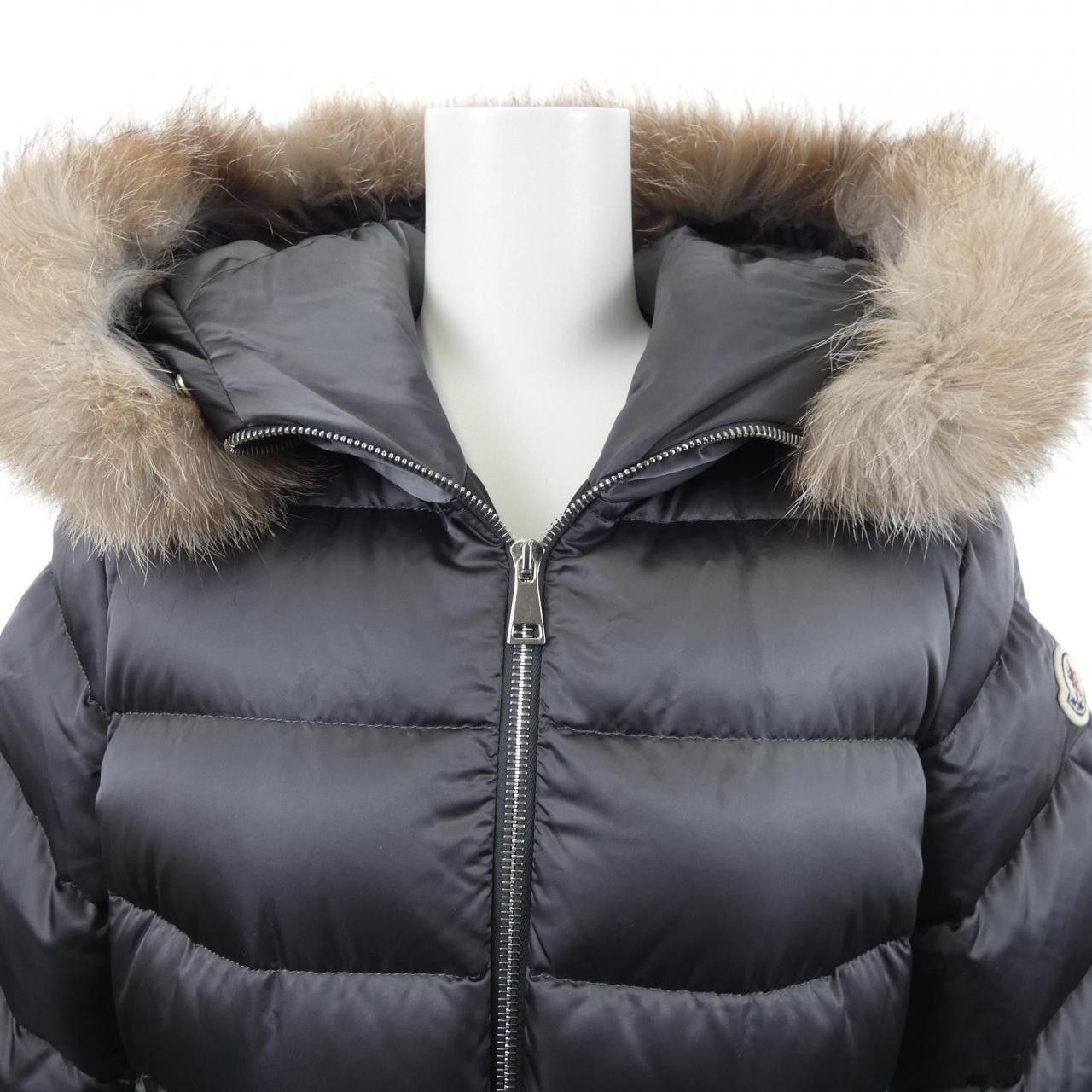 Moncler Moncler Moncler LEERSIE Fox Down Coat Fur Outerwear LEERSIE DUTY FREE for USA Size ONE SIZE - 7 Thumbnail