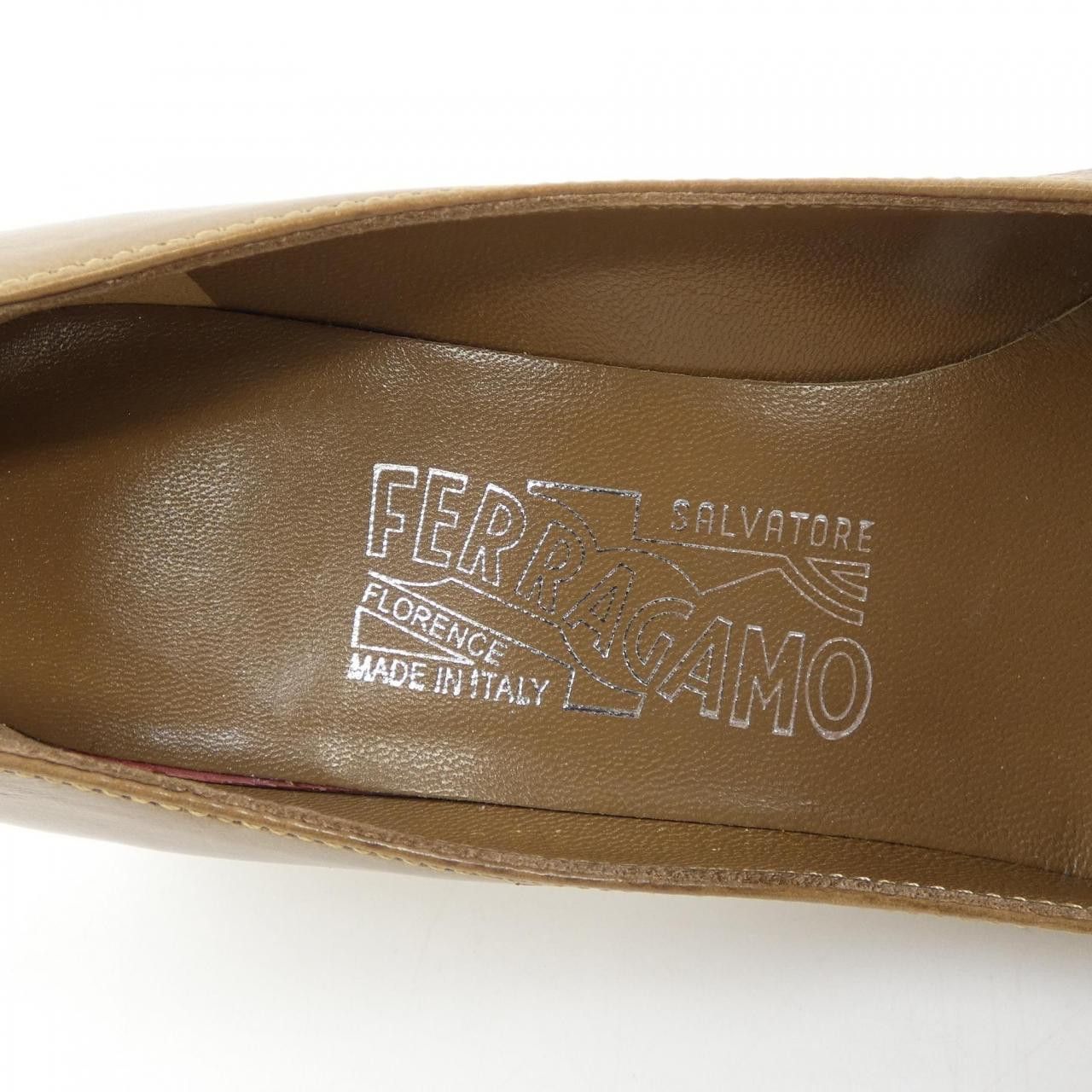 Salvatore Ferragamo Salvatore Ferragamo Salvatore Ferragamo DG006736 Y855 Pumps Leather Shoes DG006736 Y855 DUTY FREE for USA Size ONE SIZE - 6 Thumbnail