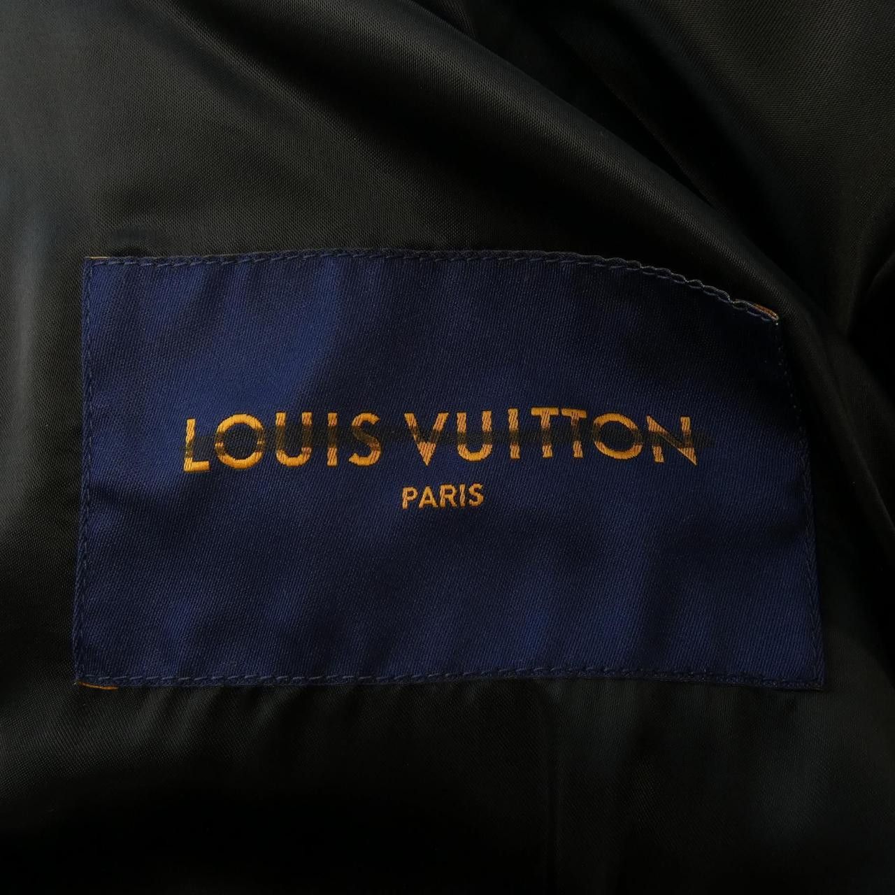 Louis Vuitton Louis Vuitton Louis Vuitton Leather Jacket Leather Outerwear HLL55EET7 DUTY FREE for USA Size ONE SIZE - 5 Thumbnail