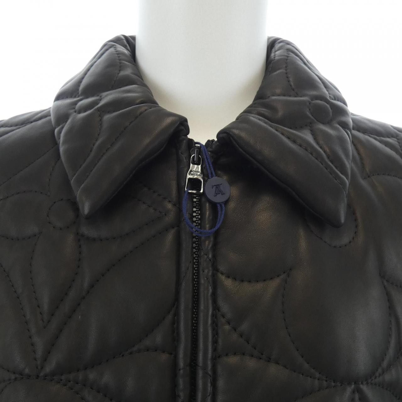 Louis Vuitton Louis Vuitton Louis Vuitton Leather Jacket Leather Outerwear HLL55EET7 DUTY FREE for USA Size ONE SIZE - 6 Thumbnail