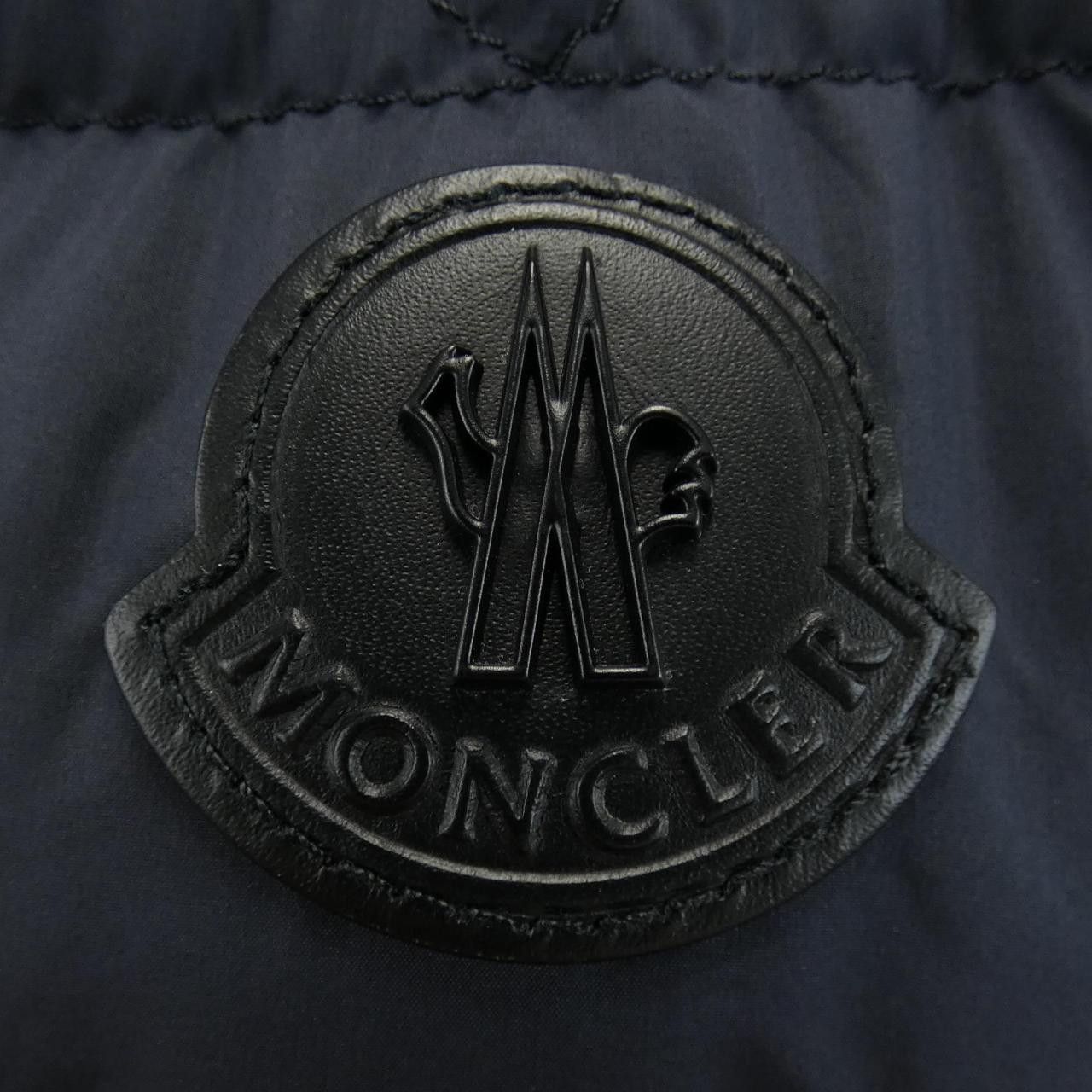 Moncler Moncler Moncler QUEYRAS Down Jacket Textile Outerwear QUEYRAS DUTY FREE for USA Size ONE SIZE - 10 Thumbnail