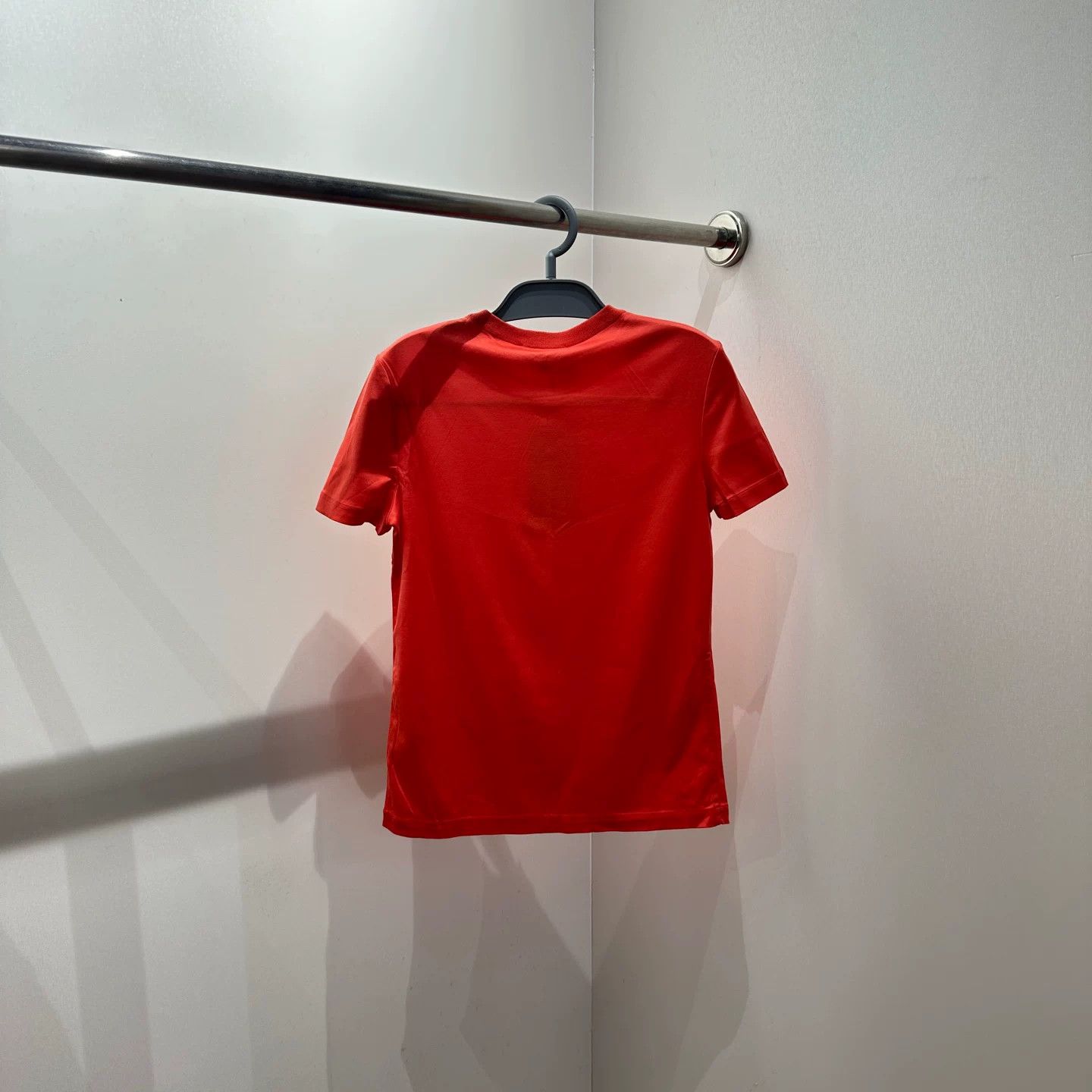Loro Piana Loro Piana Red T-Shirt it_40 Women Size S / US 4 / IT 40 - 2 Thumbnail