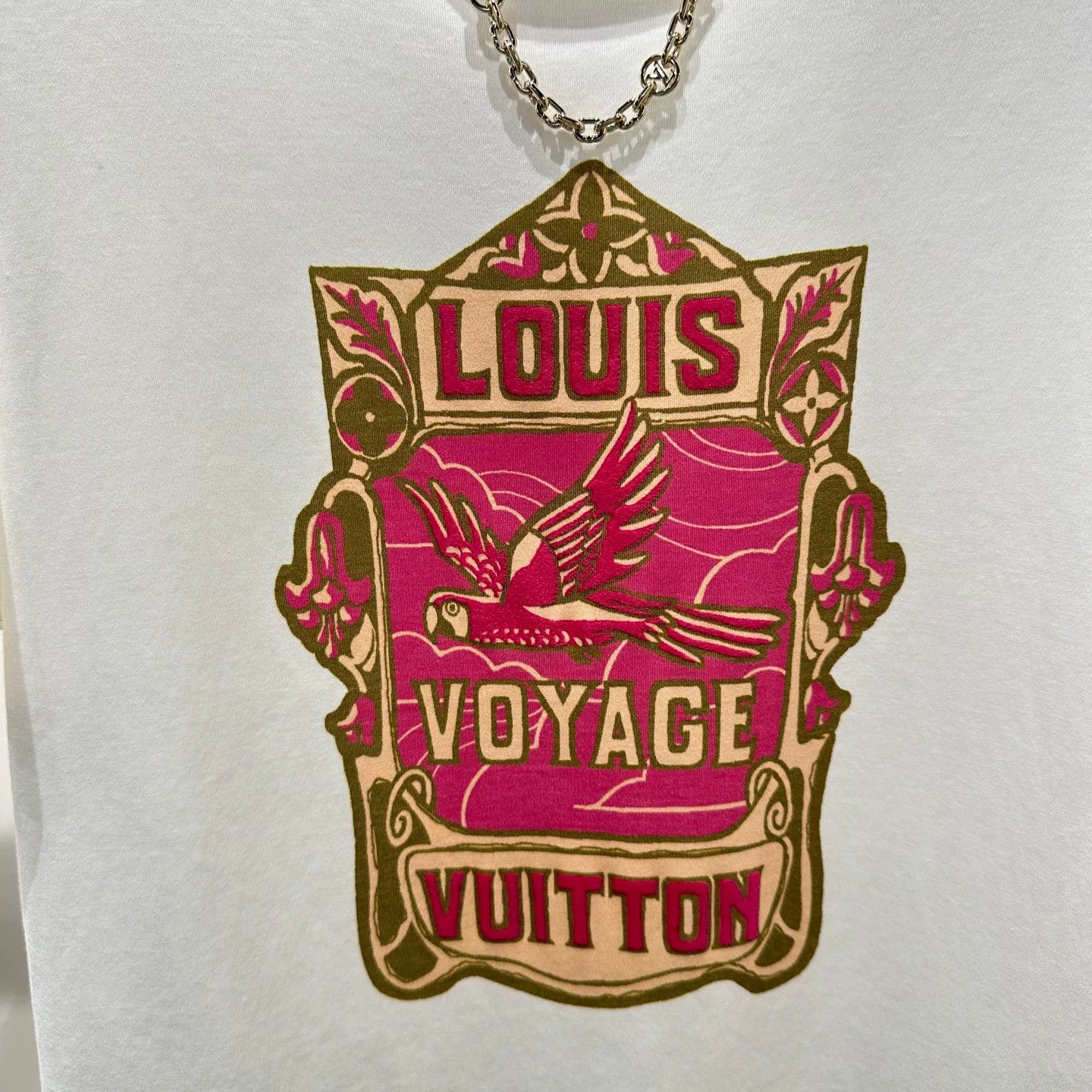 Louis Vuitton Louis Vuitton T-Shirt M Women Size M / US 6-8 / IT 42-44 - 7 Thumbnail