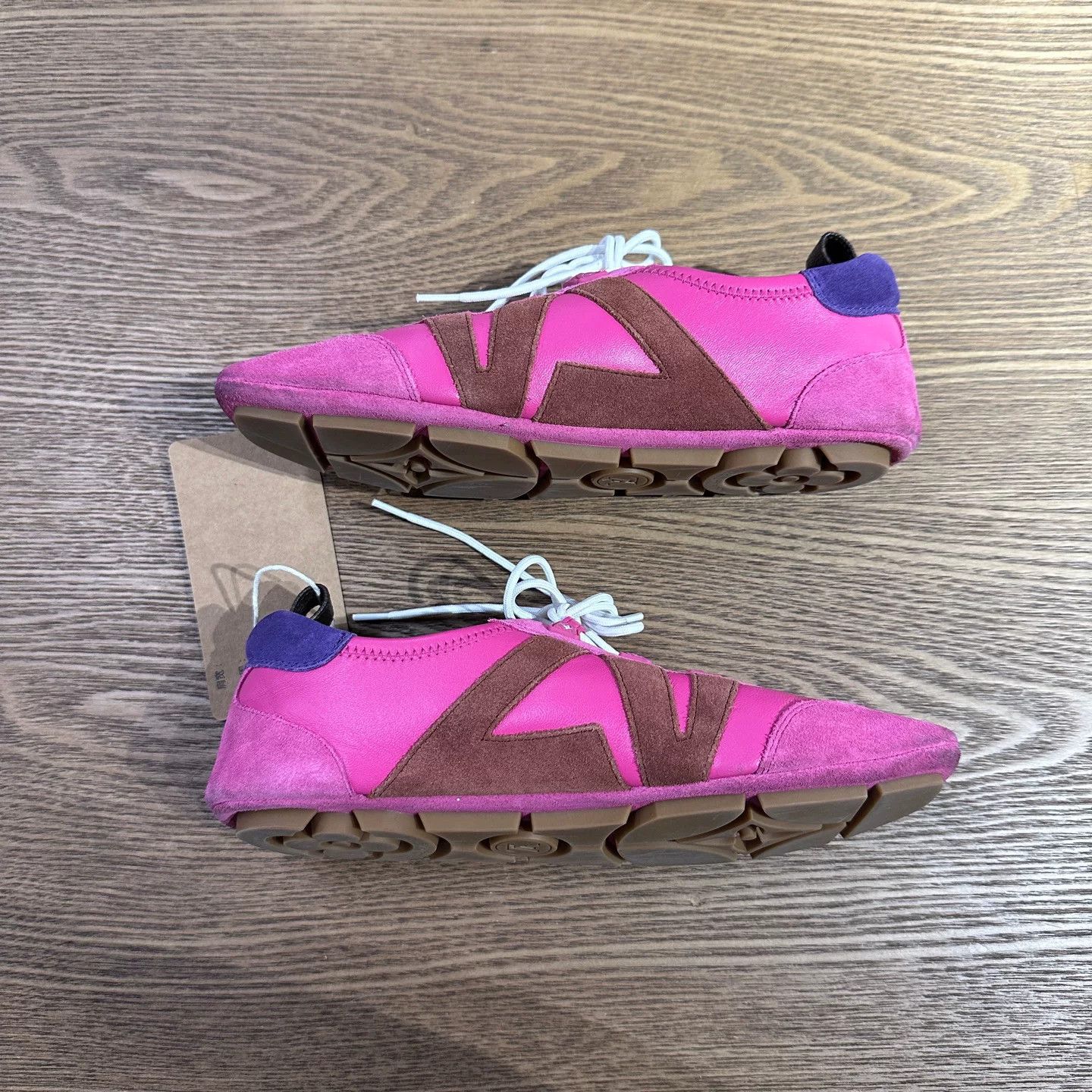 Louis Vuitton Louis Vuitton Lowtop Sneakers 5 Men Size US 5 / EU 37 - 4 Thumbnail