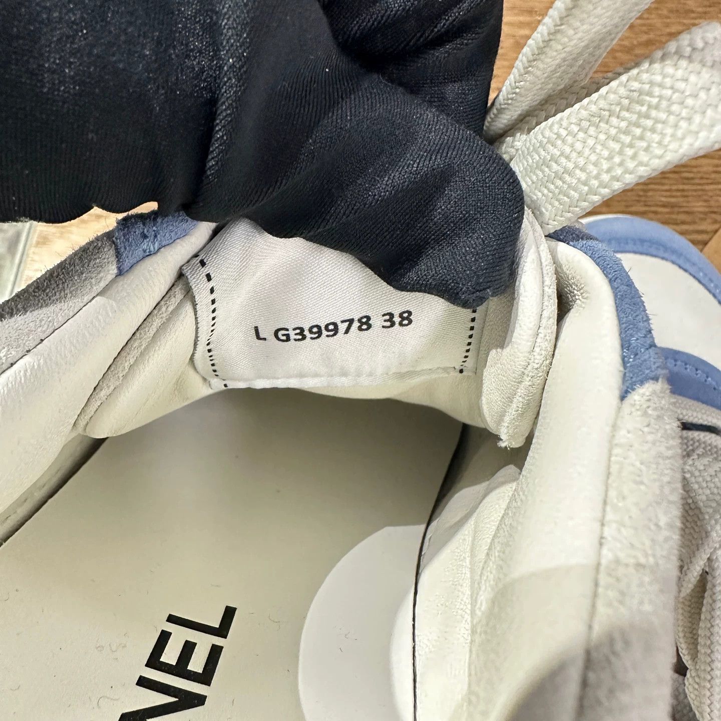 Chanel Chanel Retro Blue Lowtop Sneakers 5.5 Men Size US 5.5 / EU 38 - 7 Thumbnail