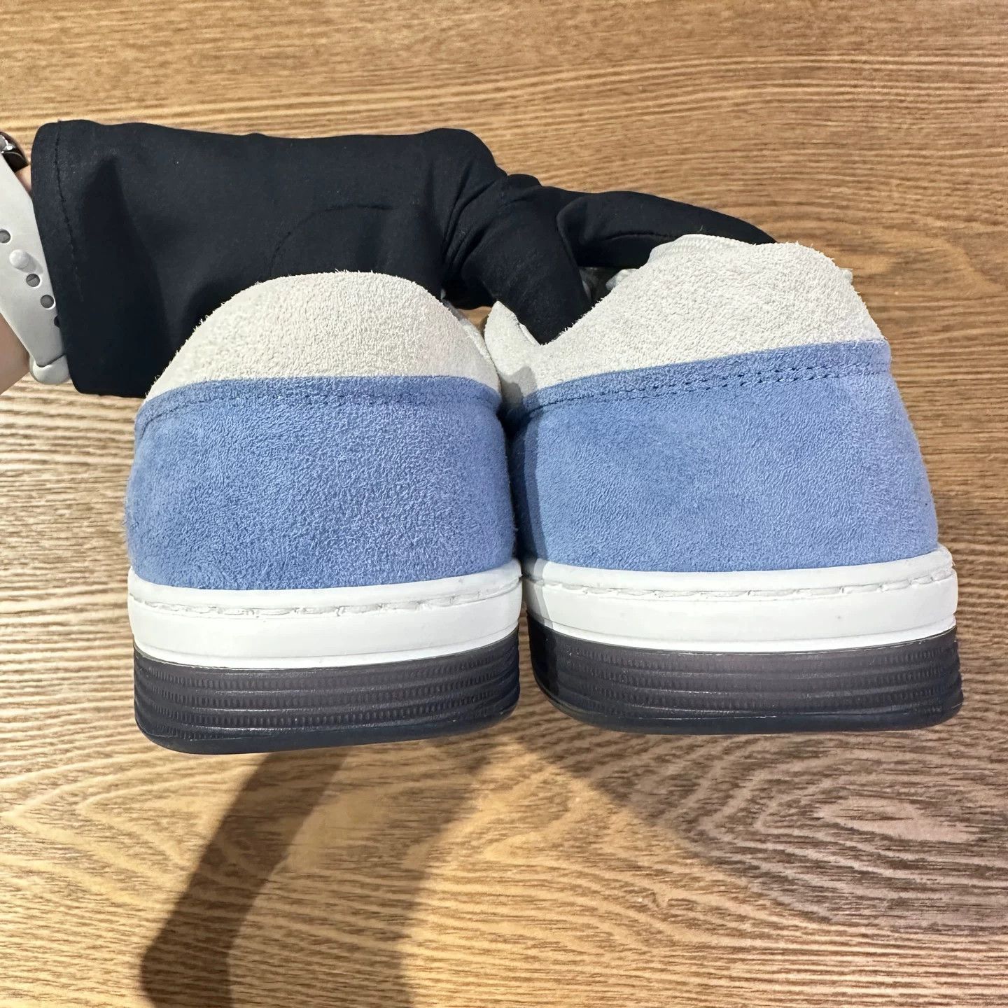 Chanel Chanel Retro Blue Lowtop Sneakers 5.5 Men Size US 5.5 / EU 38 - 6 Thumbnail